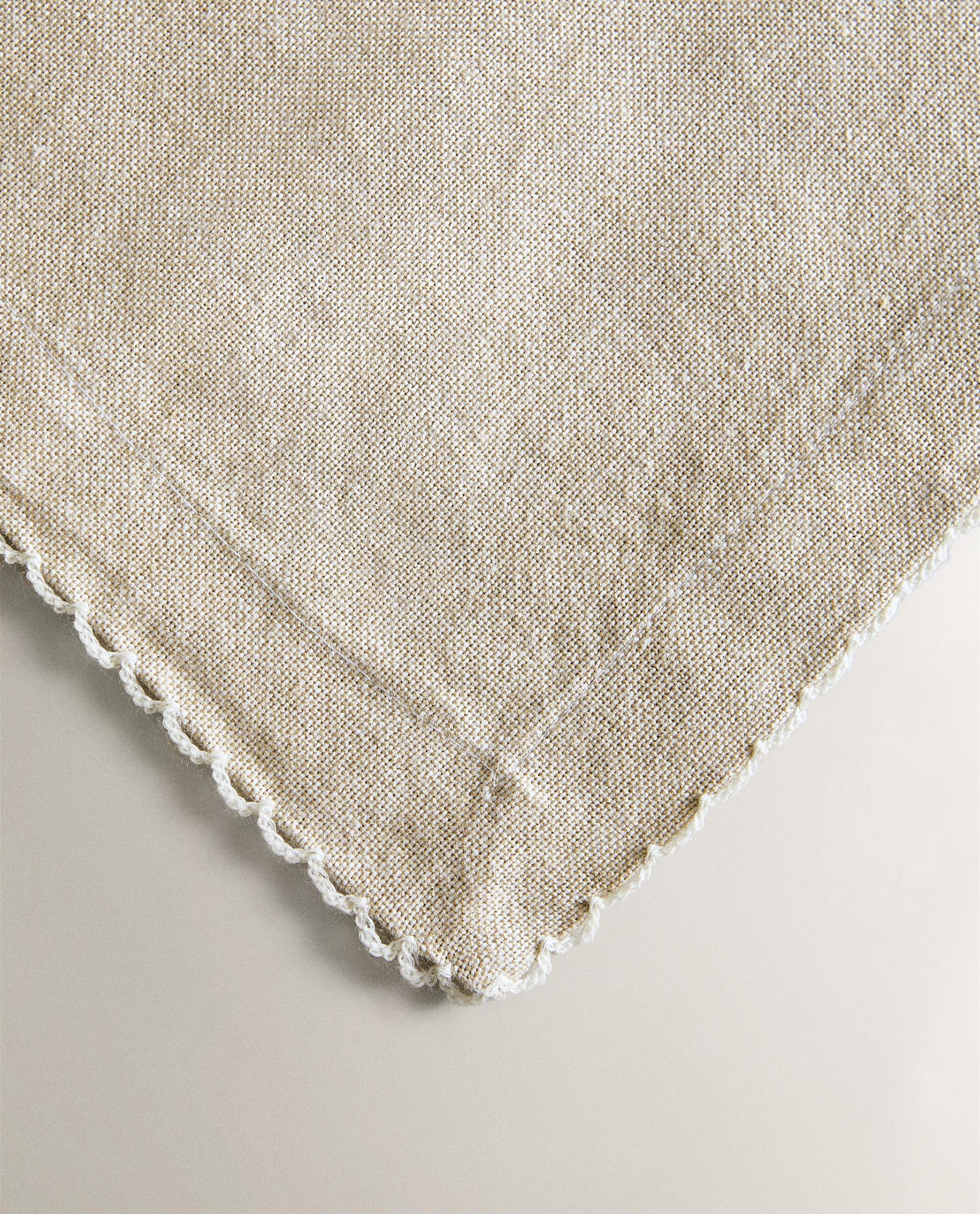 PLAIN SCALLOPED TABLECLOTH product thumbnail 11