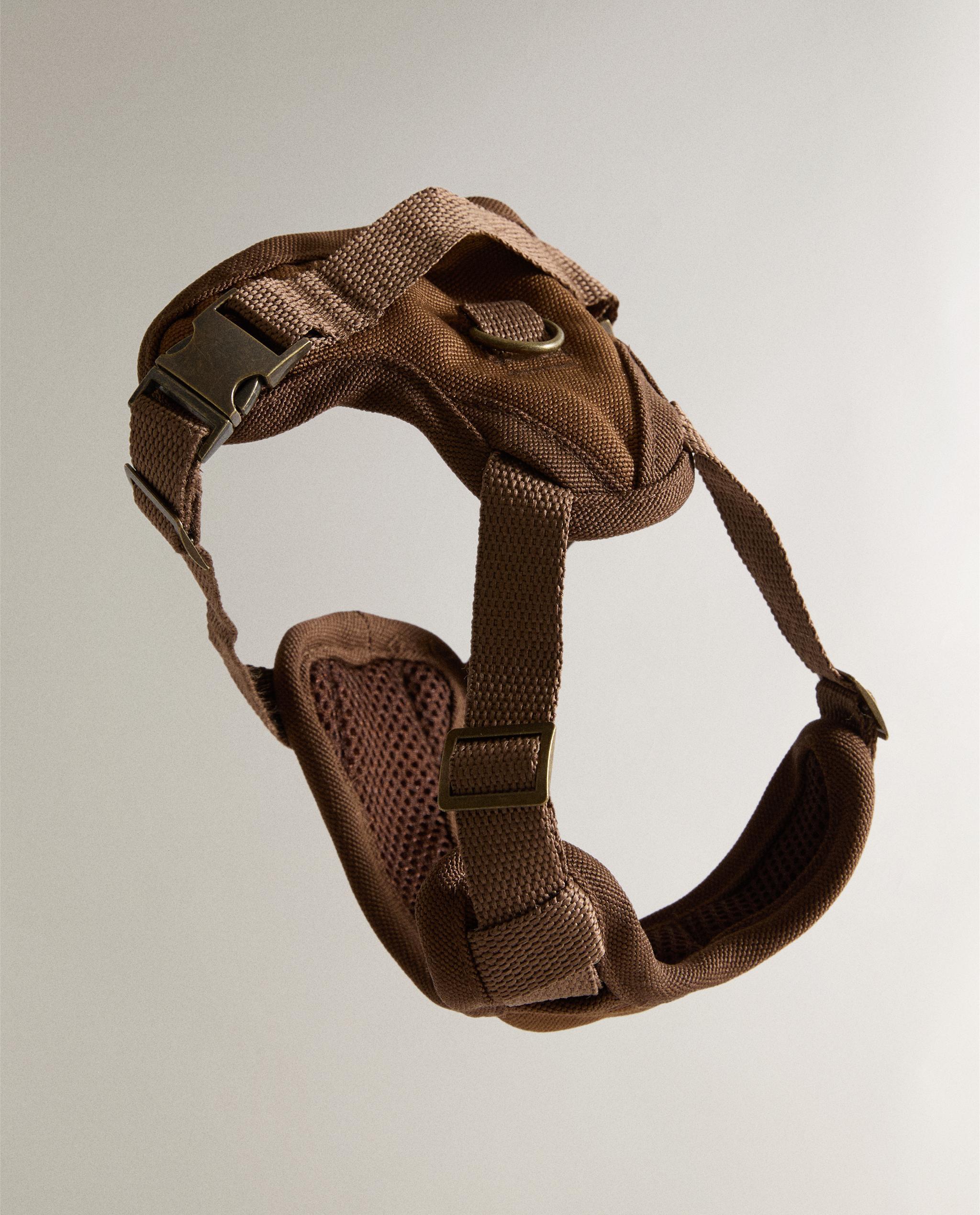 PET HARNESS product thumbnail 5