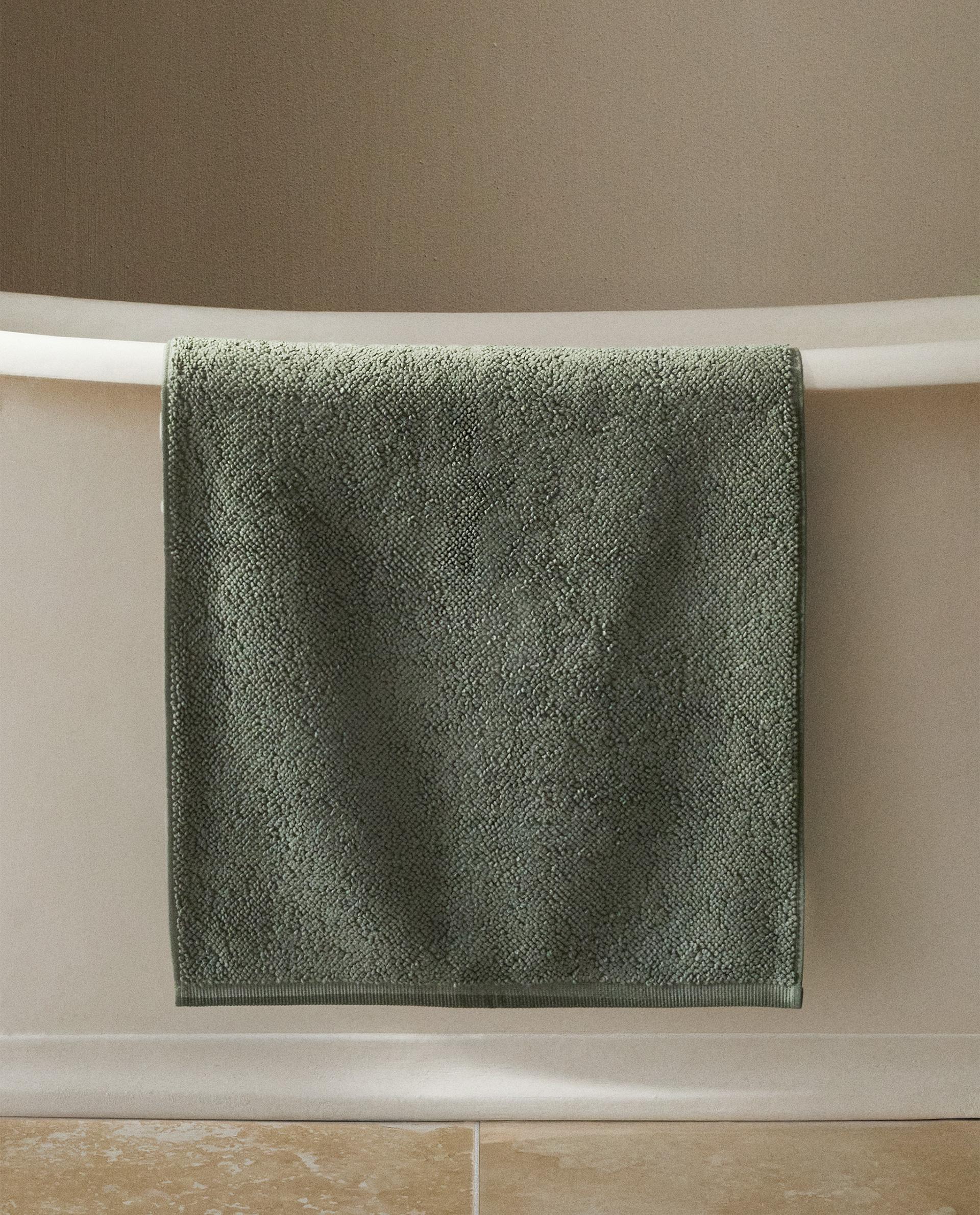 PLAIN BATH MAT PLAIN BATH MAT