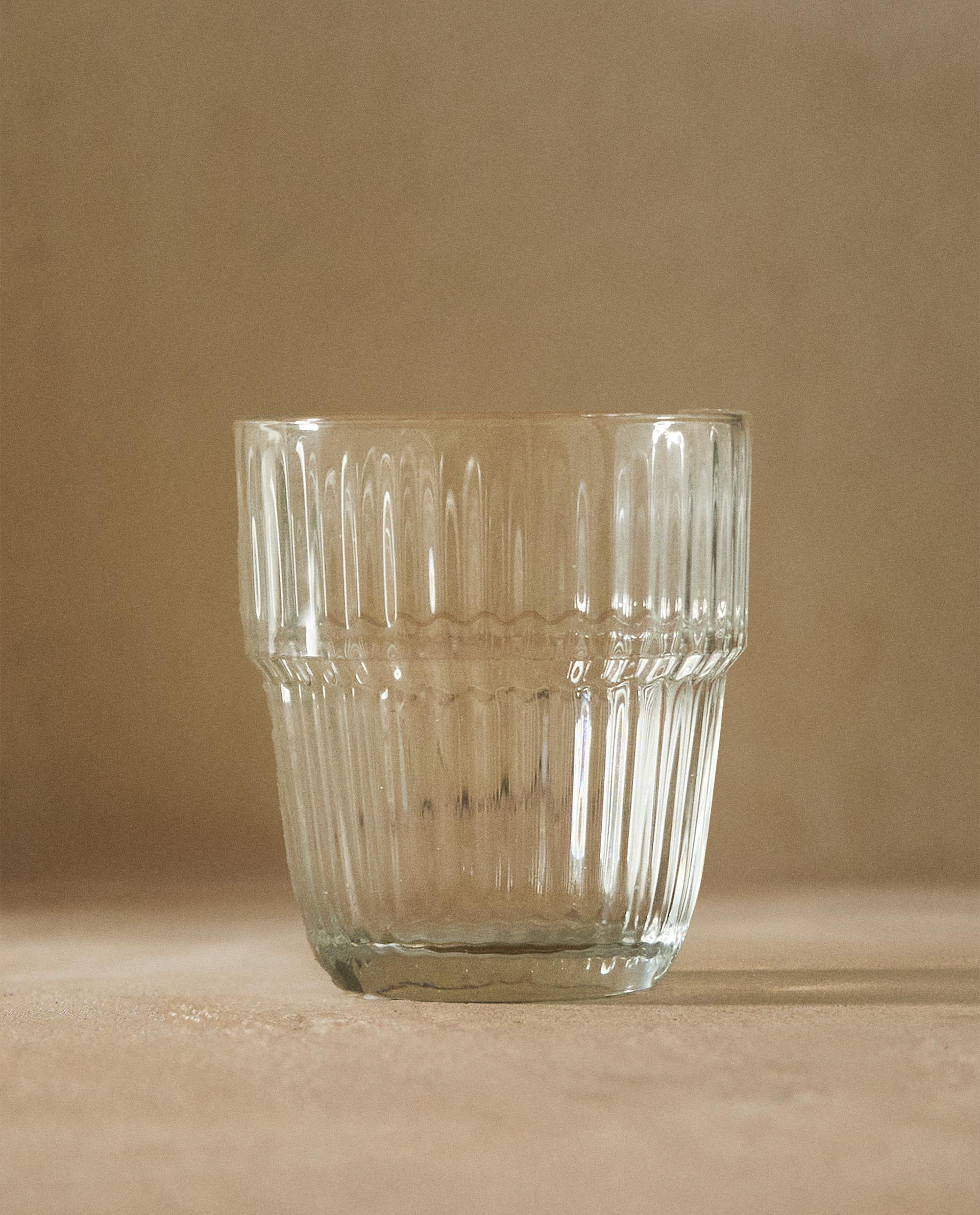 GLAS MET RELIËF