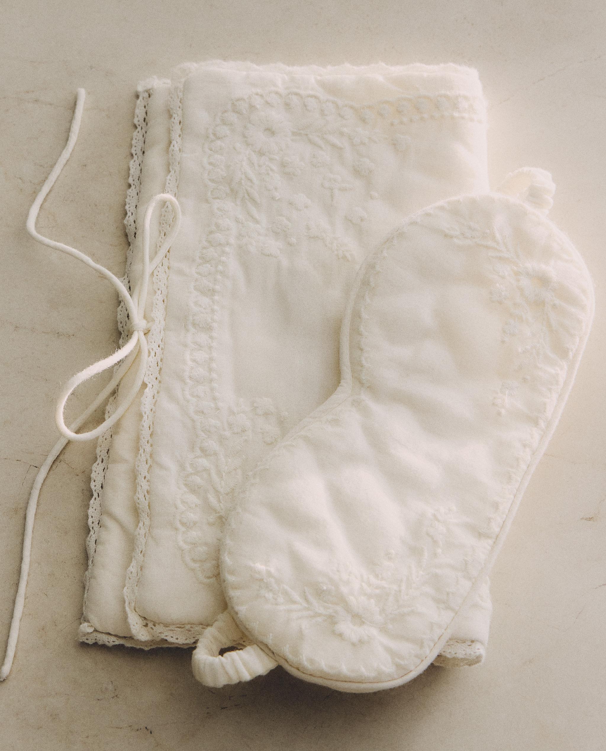 EMBROIDERED COTTON EYE MASK AND BAG SET product thumbnail 10