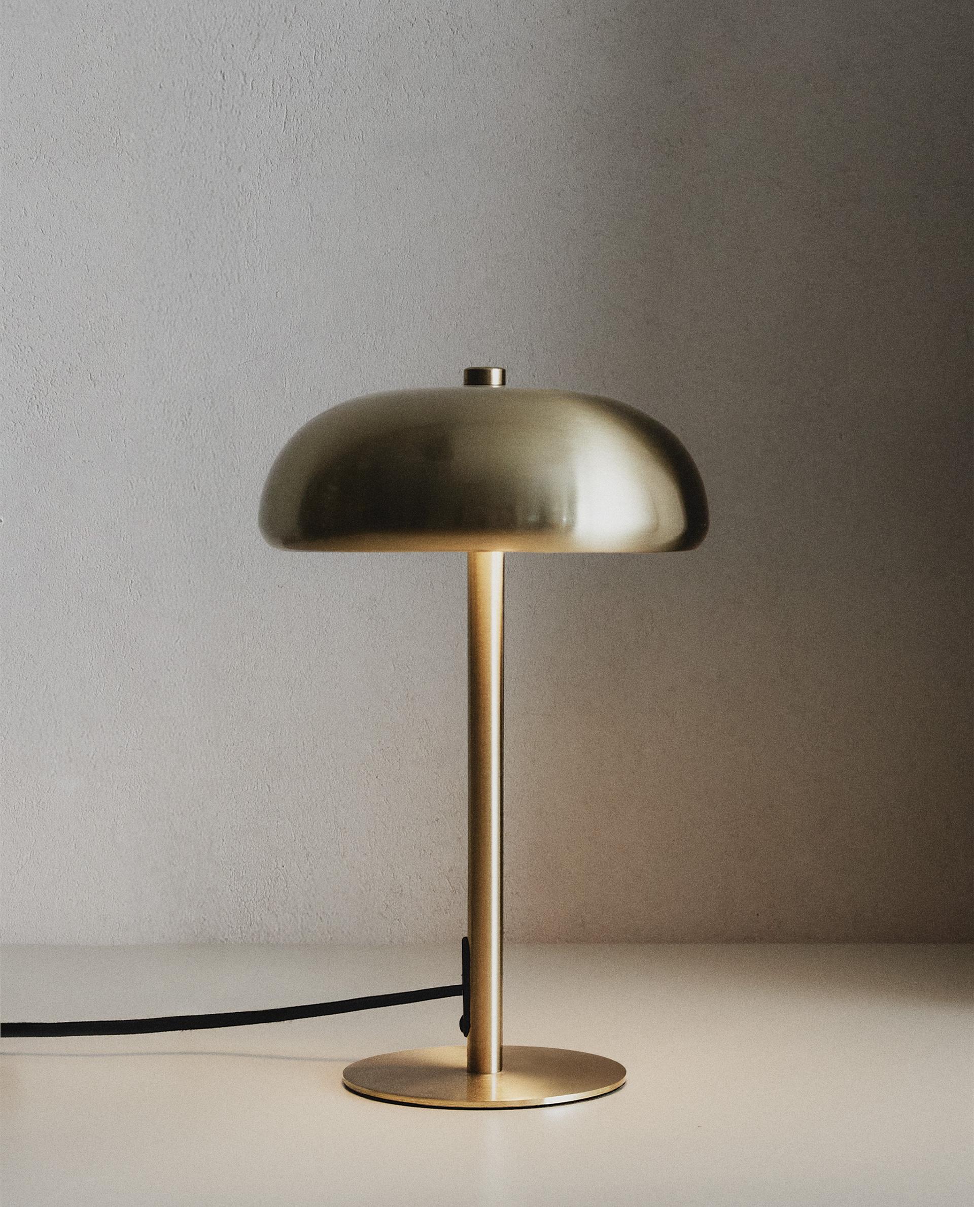 モノクロ スモールテーブルランプ モノクロ スモールテーブルランプ