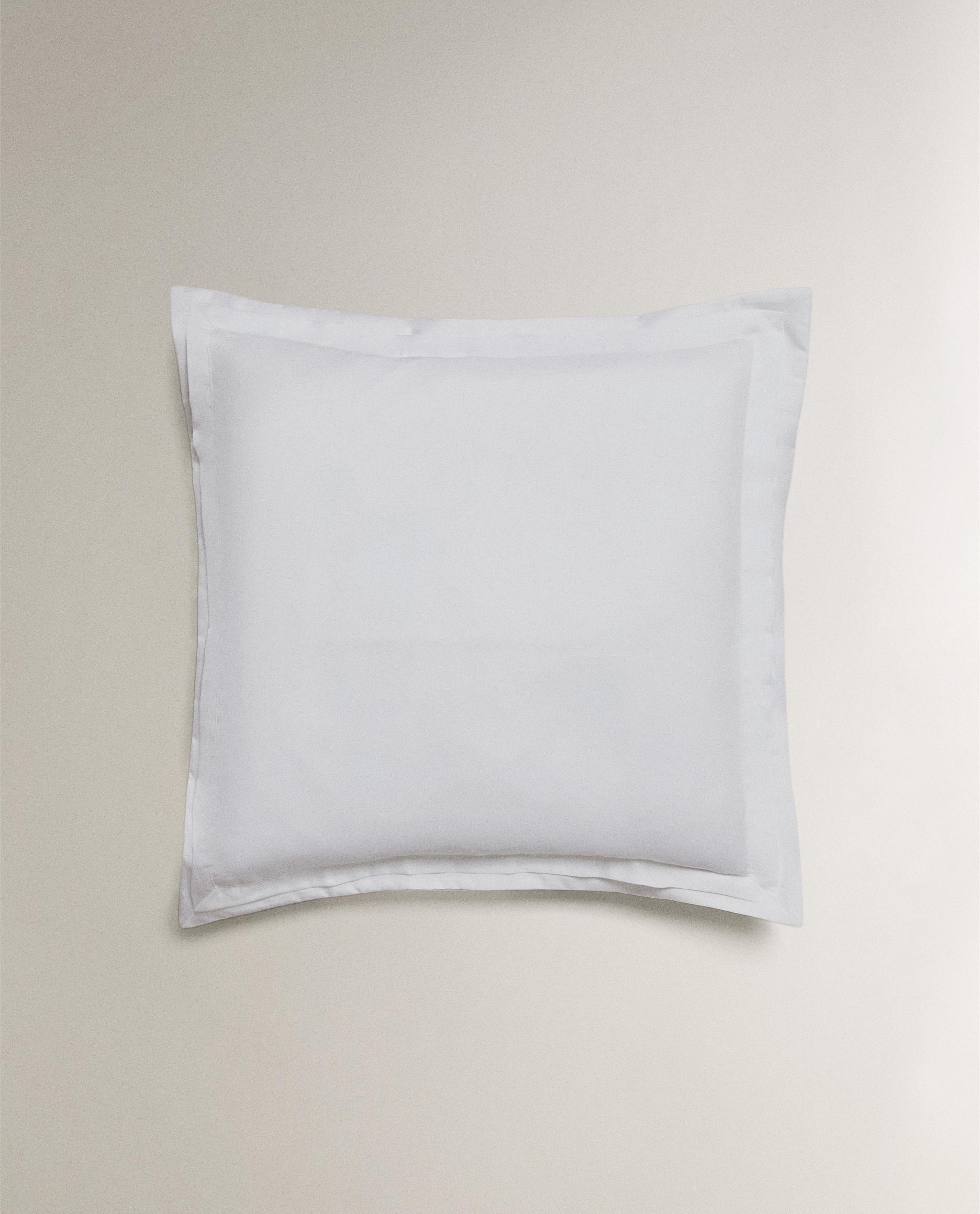 PLEATED COTTON SATEEN PILLOWCASE (1000 THREAD COUNT) product thumbnail 2