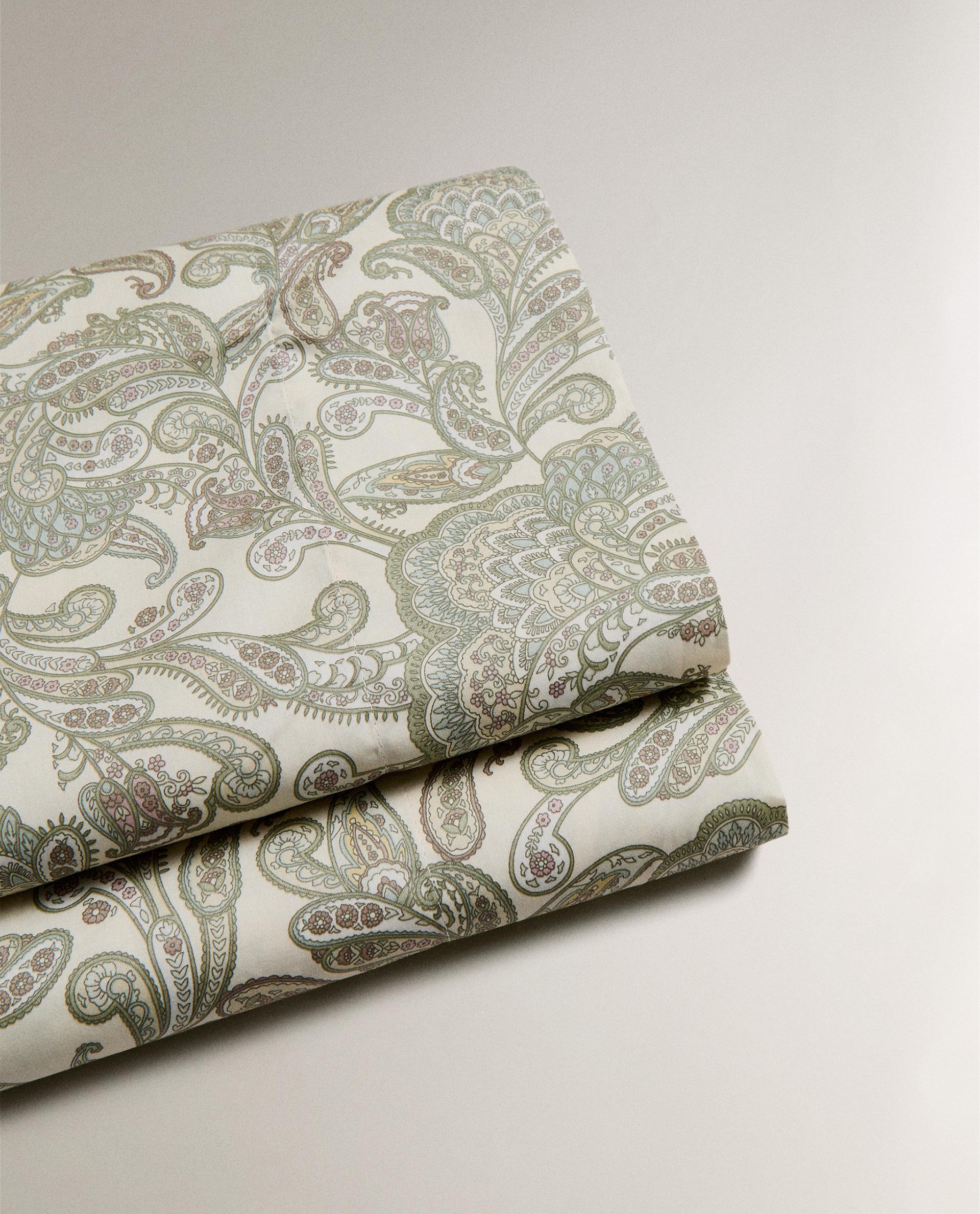 DRAP DE DESSUS SATIN PAISLEY