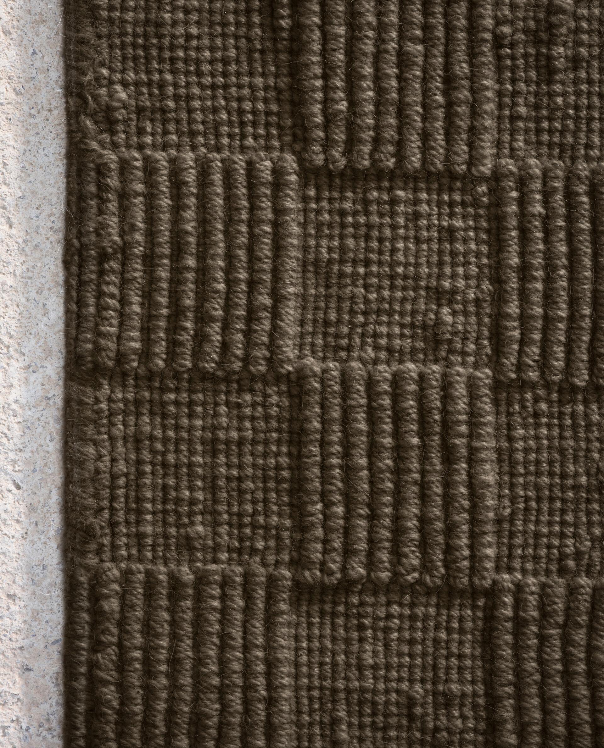 RUG 01 product thumbnail 5