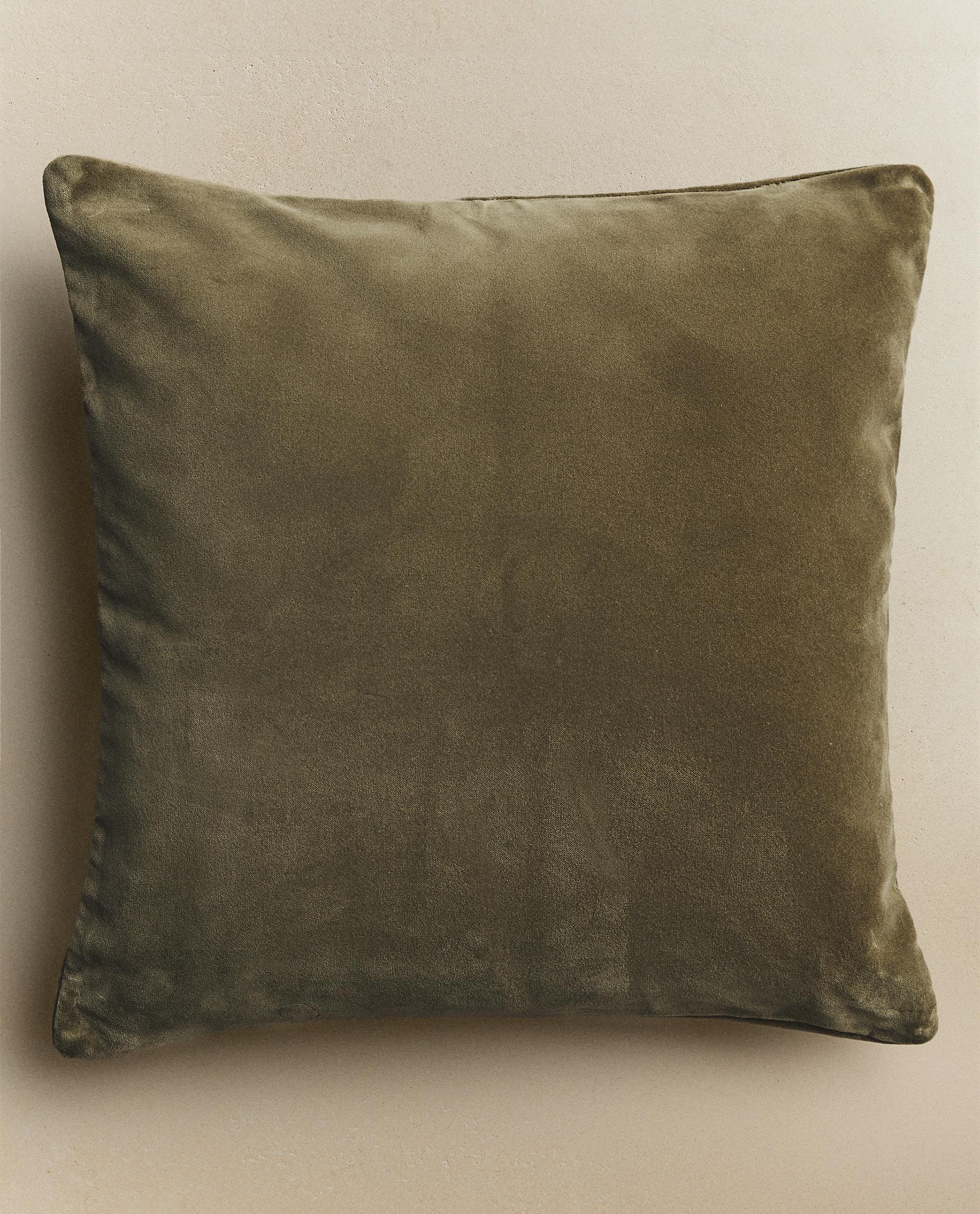 PLAIN VELVET CUSHION COVER