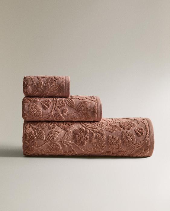 TOALHA DE BANHO COM JACQUARD DE FLORES