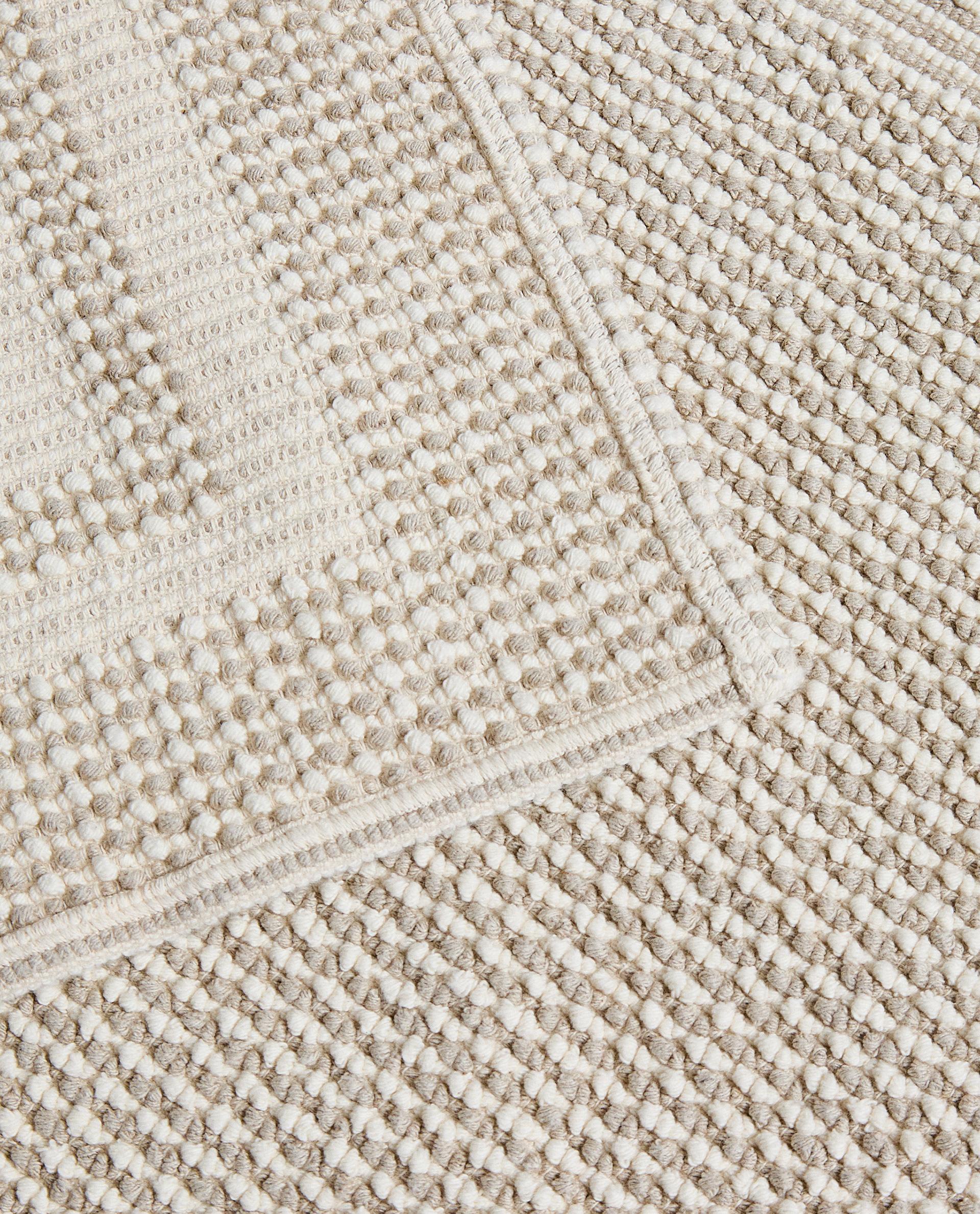 CHECK TEXTURED BATH MAT