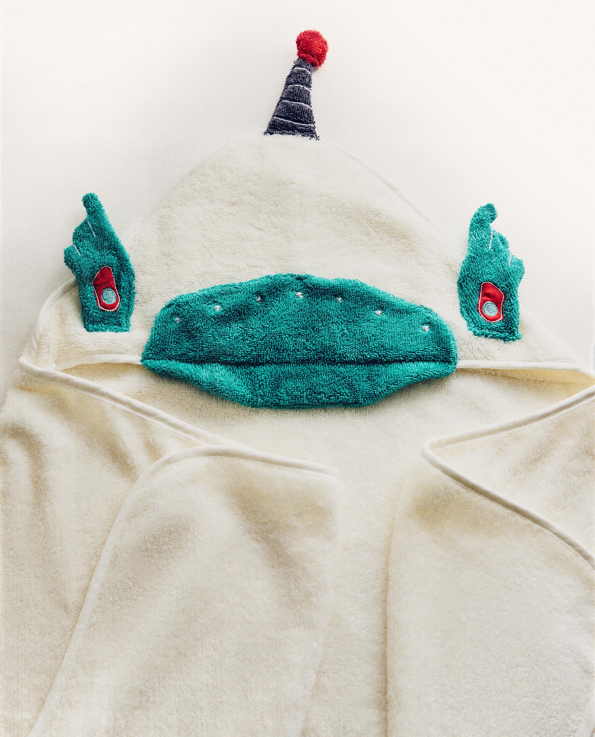 CHILDREN'S SPACE HOODED BATH TOWEL product thumbnail 10