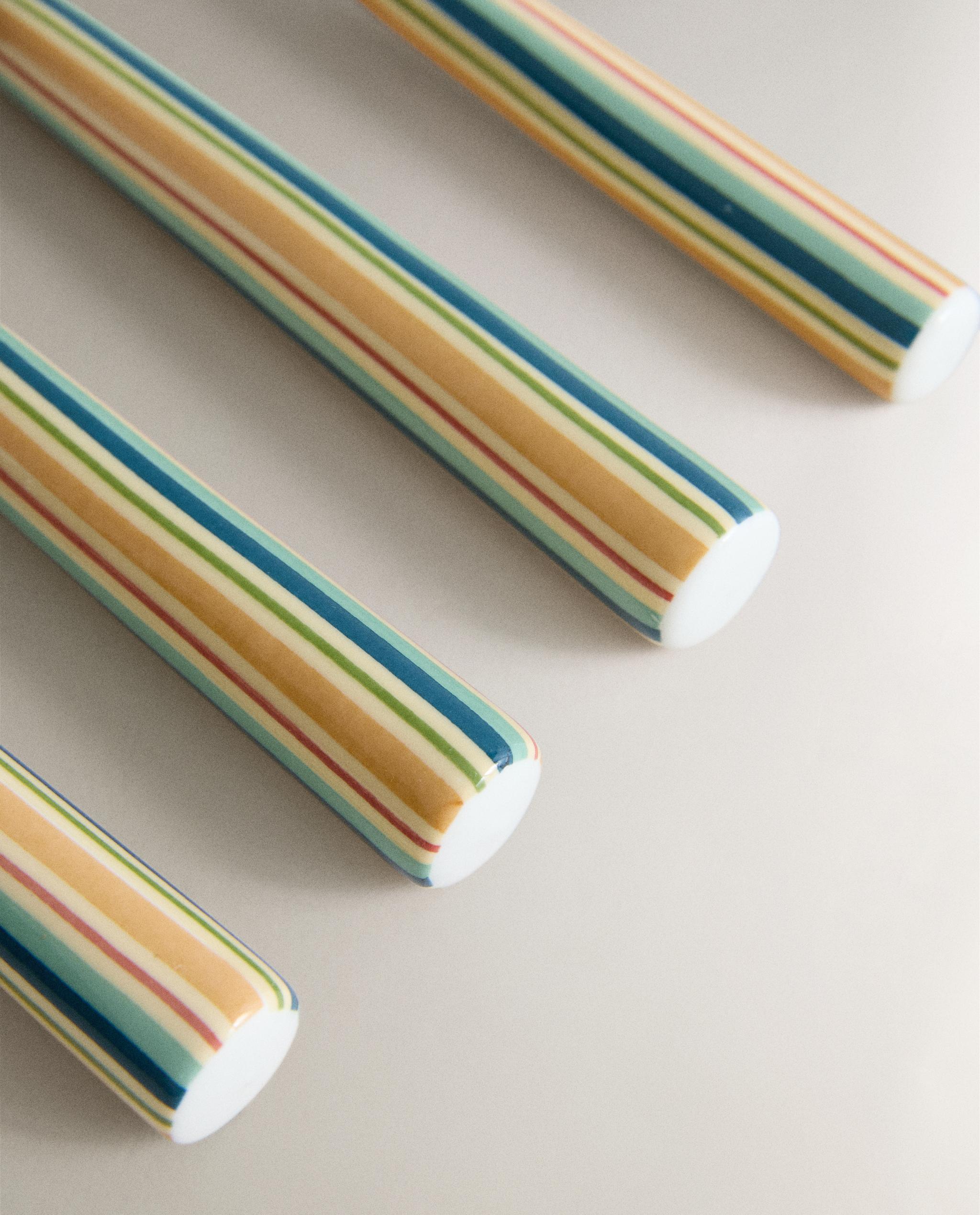 CUTLERY AND SERVING DISH product thumbnail 6