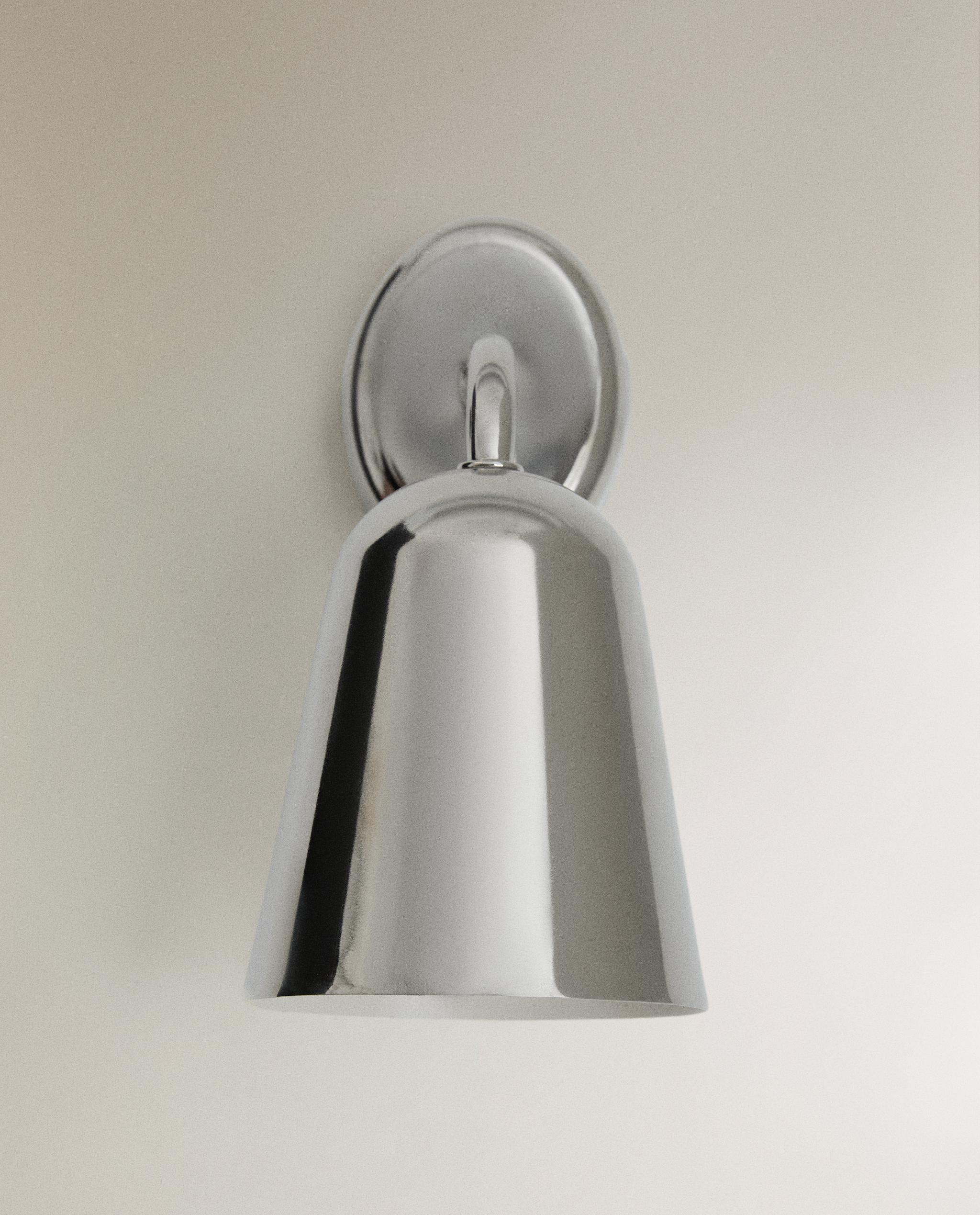 METAL WALL LAMP product thumbnail 4