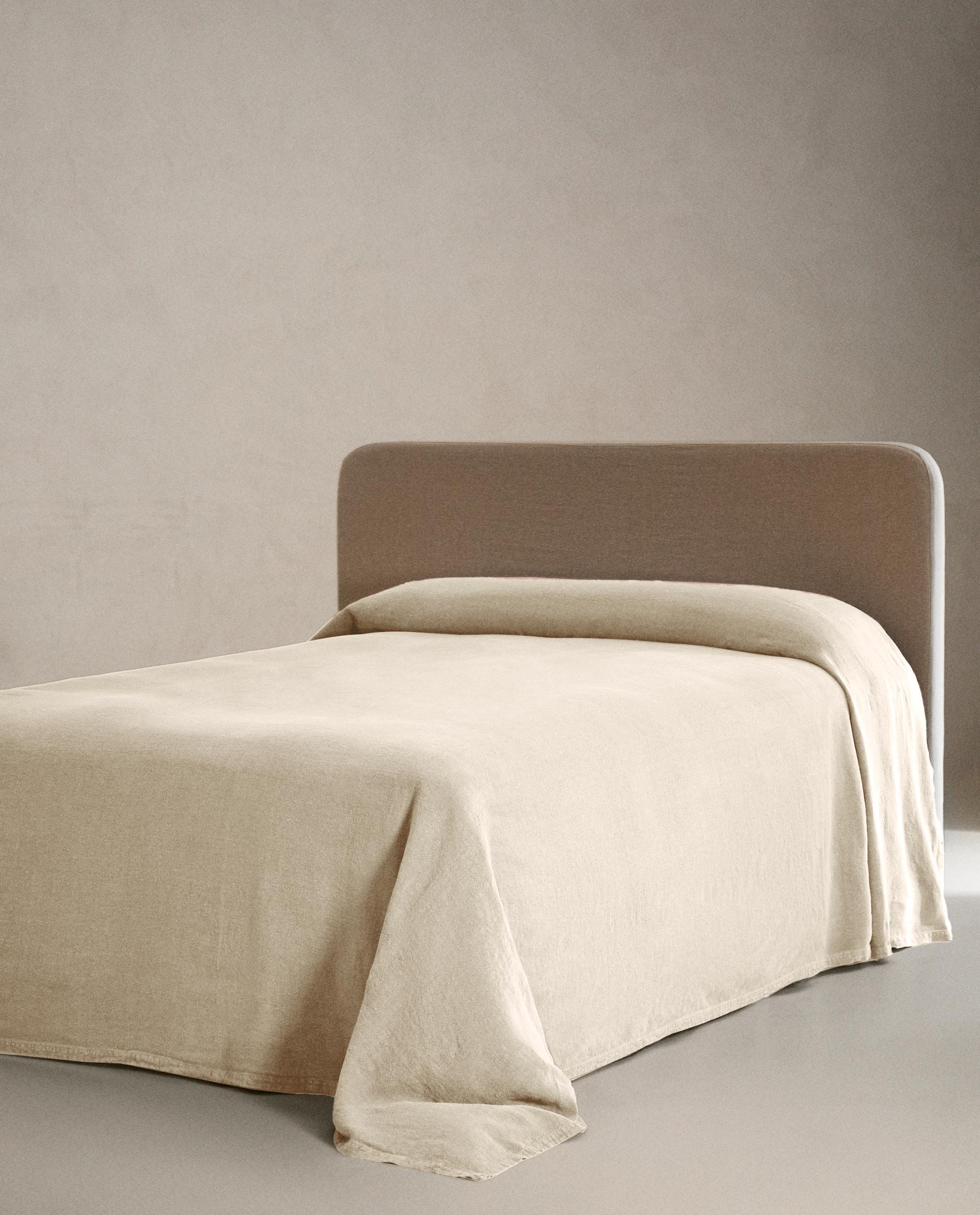 ウォッシュドリネン ベッドスプレッド（400 GXM²） | Zara Home 日本/Japan