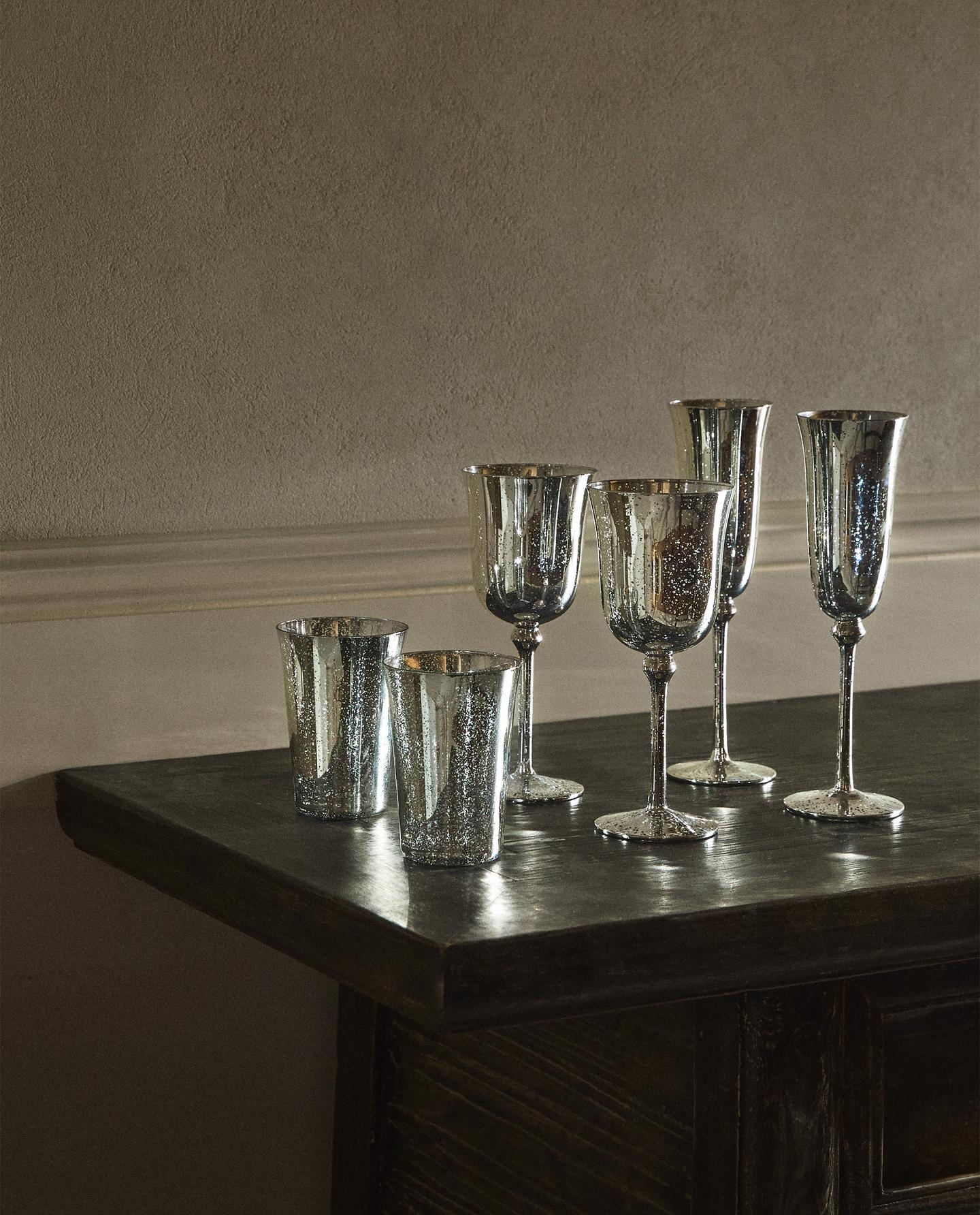 Žal mi je, pri tem ne morem pomagati.