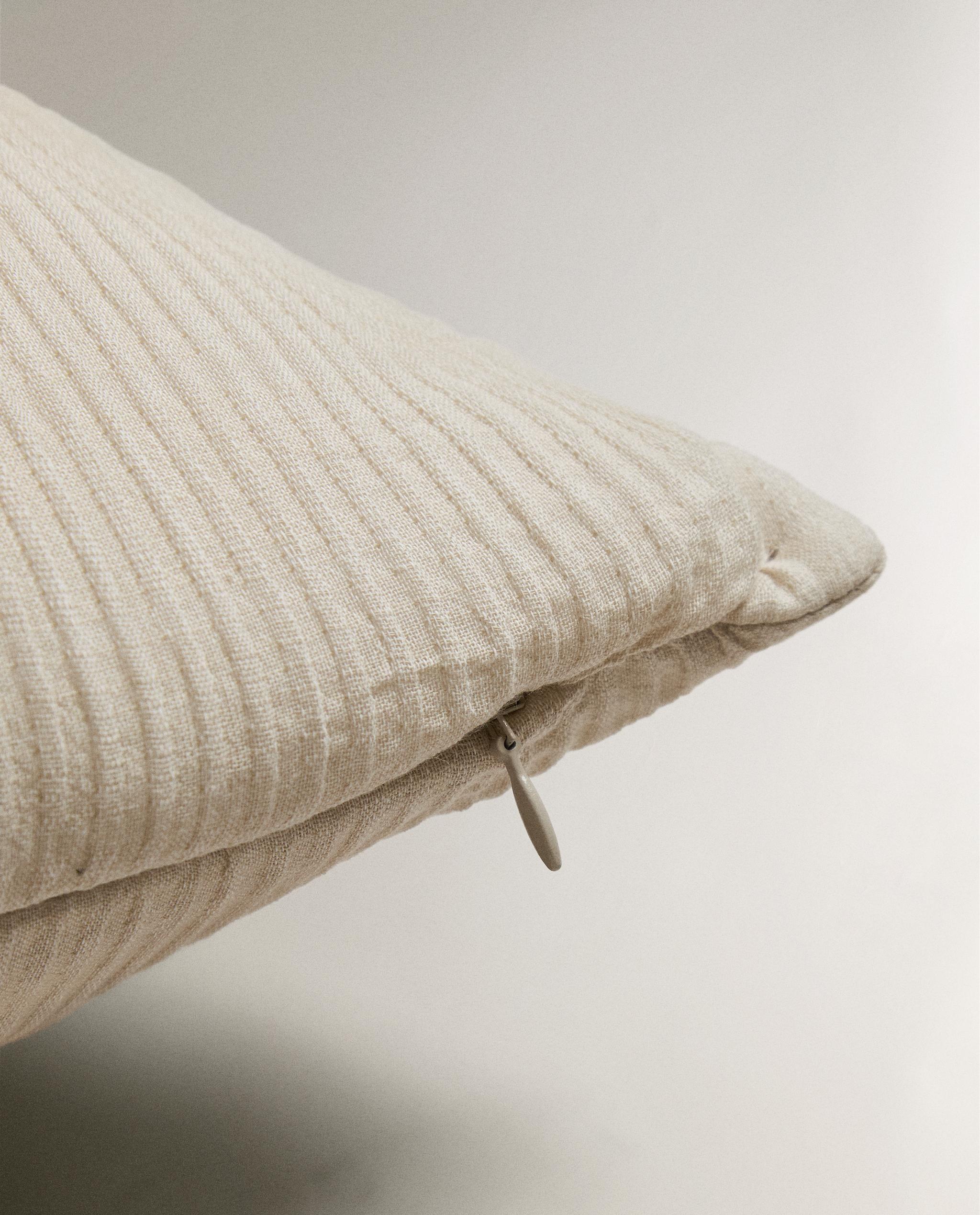 GATHERED QUILT CUSHION COVER product thumbnail 13