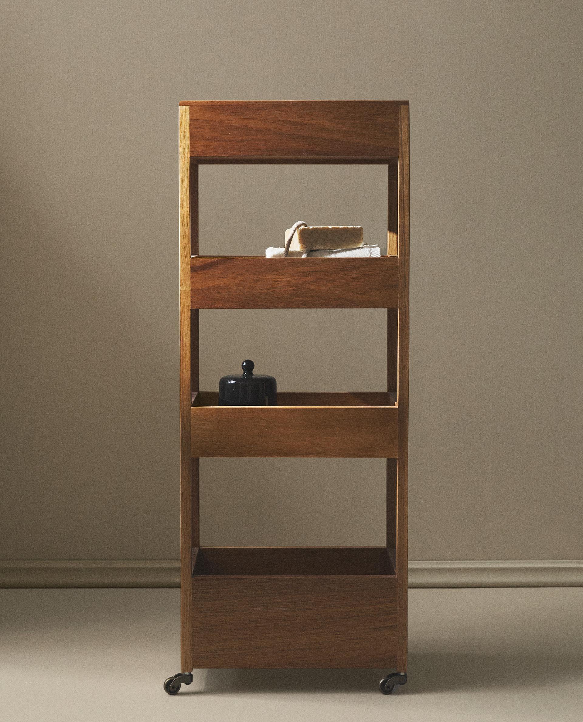 STORAGE UNIT WITH WHEELS STORAGE UNIT WITH WHEELS