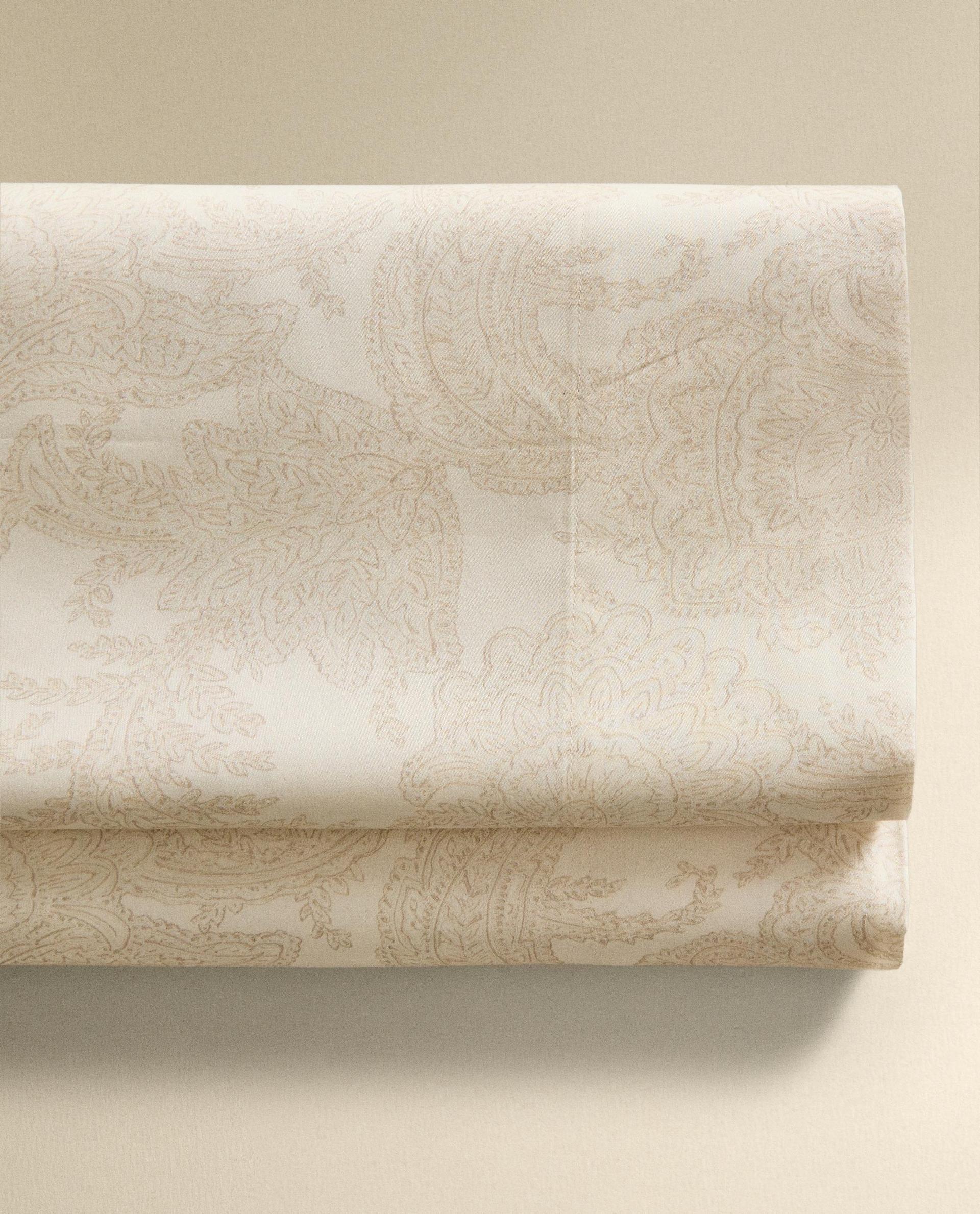 LENÇOL DE CIMA DE CETIM COM ESTAMPADO PAISLEY LENÇOL DE CIMA DE CETIM COM ESTAMPADO PAISLEY