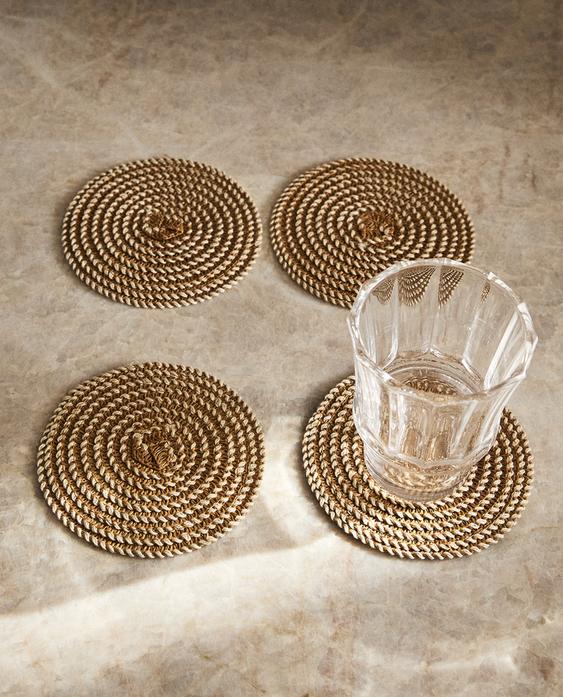 SET SUPORTURI PAHAR HÂRTIE (SET DE 4) SET SUPORTURI PAHAR HÂRTIE (SET DE 4)