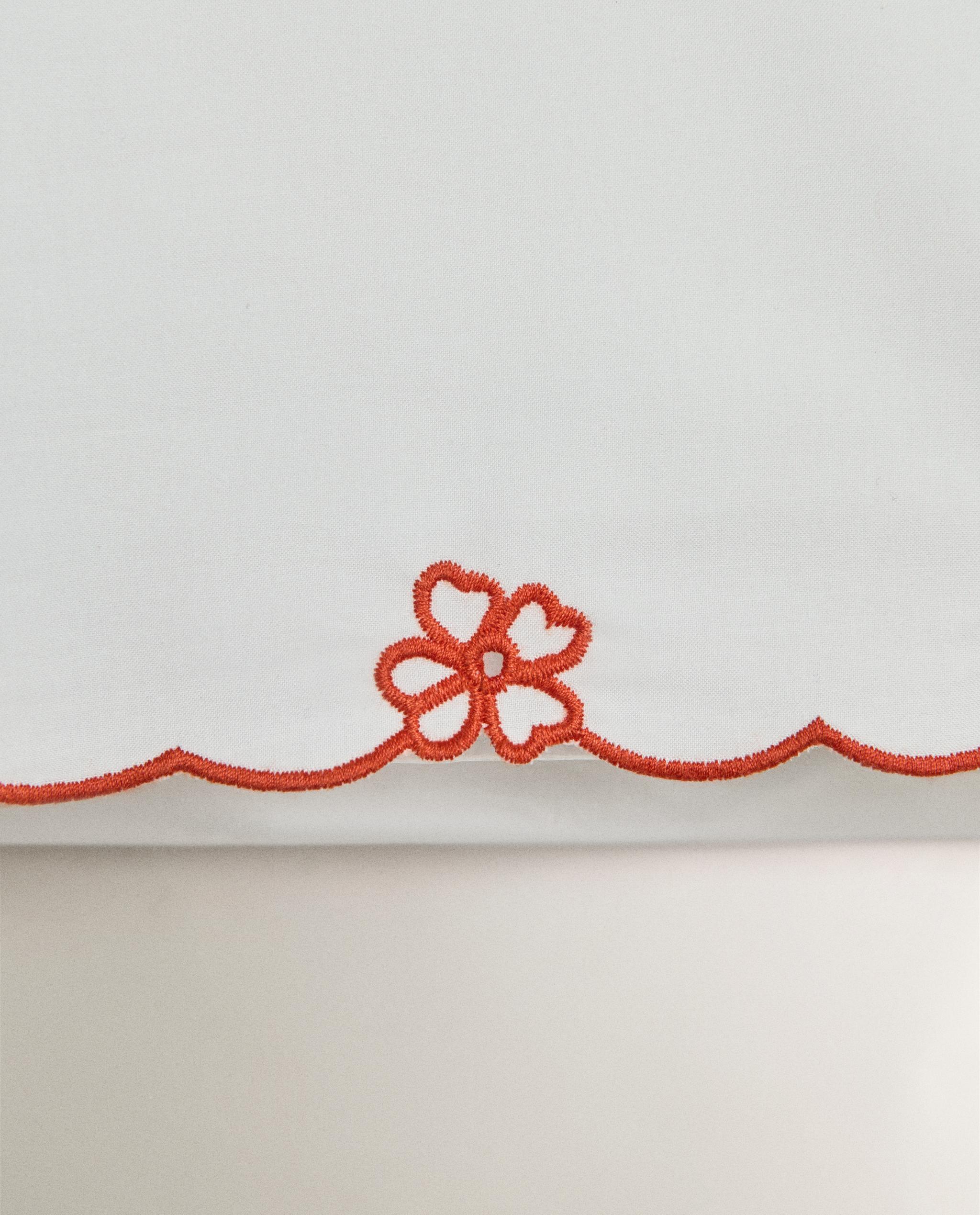 KIDS' PILLOWCASE WITH EMBROIDERED FLOWERS product thumbnail 4
