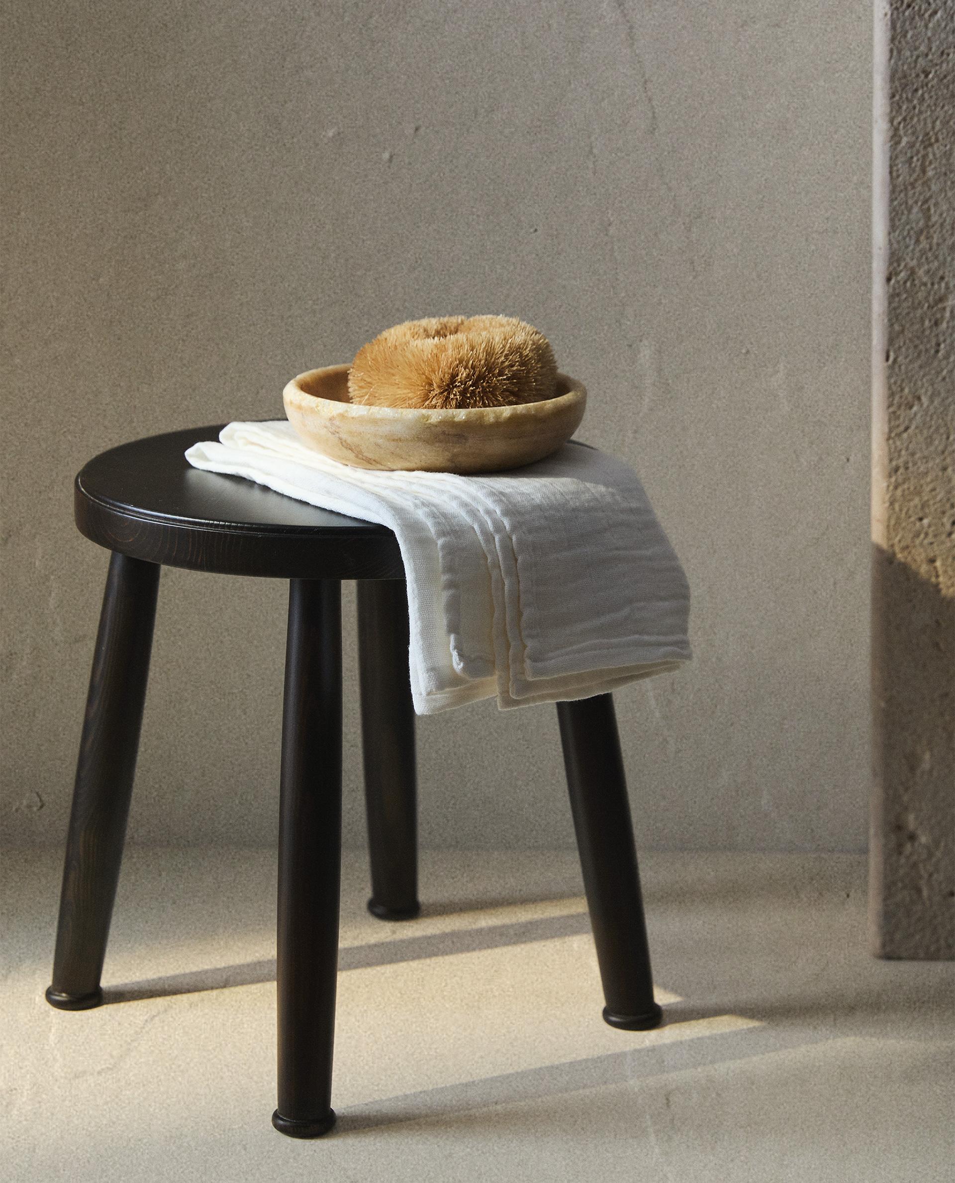 PETIT TABOURET