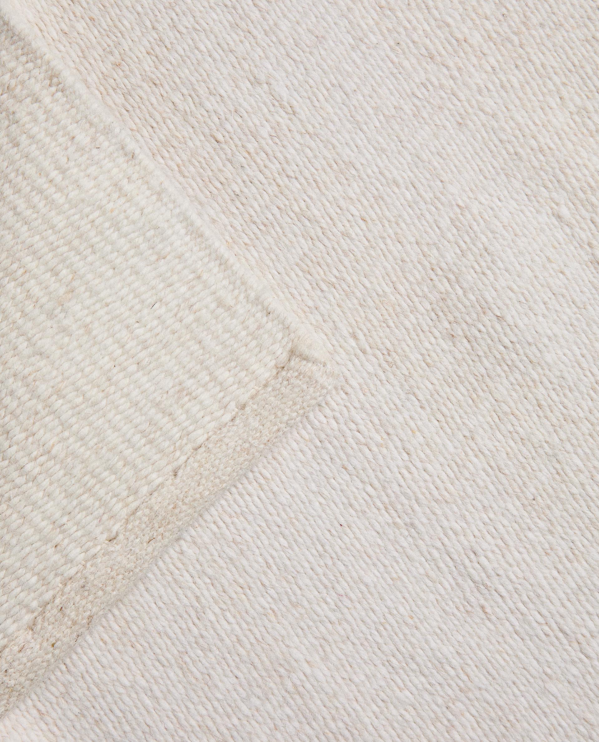 LIGHT-COLOURED WOOL RUG product thumbnail 15
