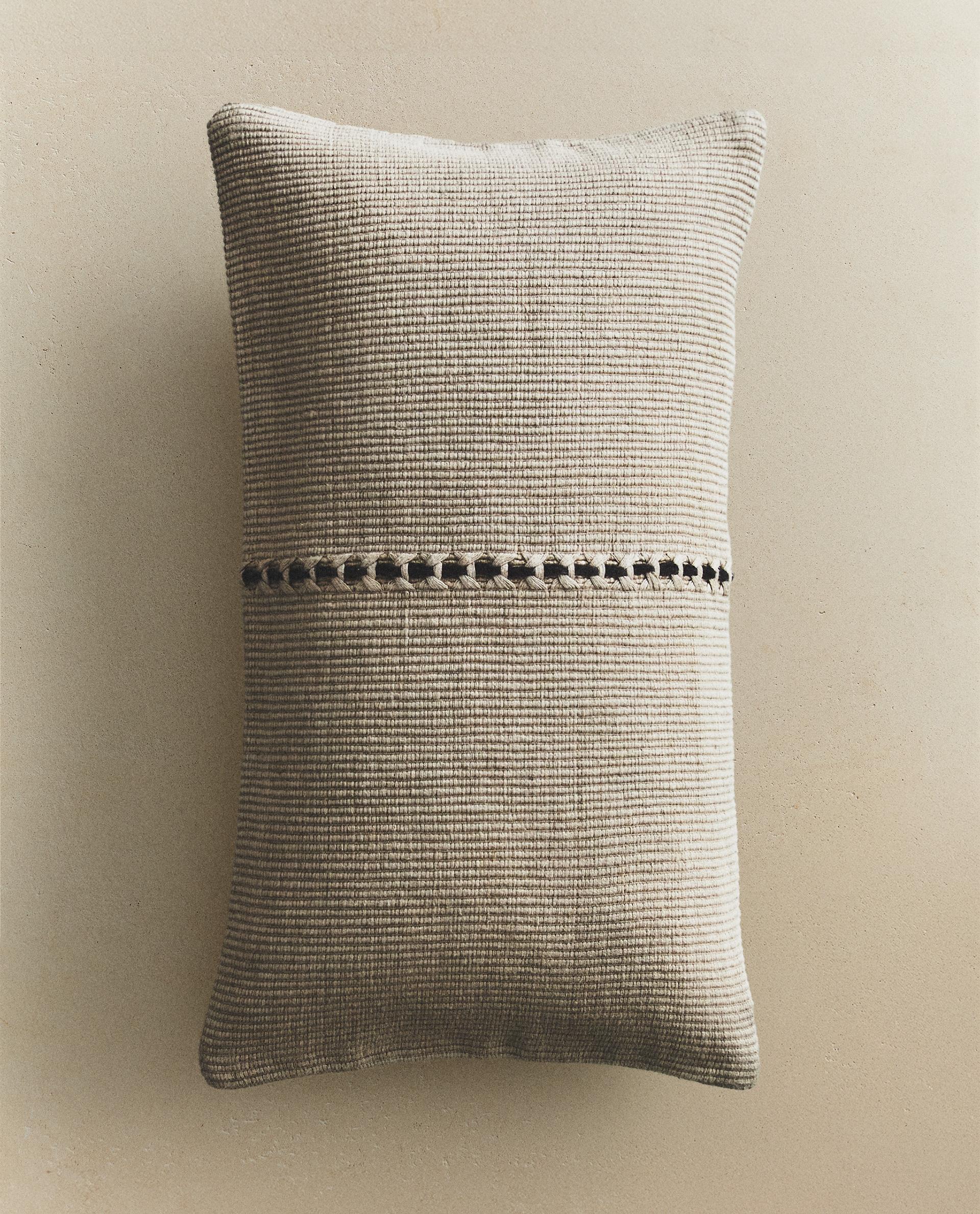 zara  フェザークッション　2個セット ZARA HOME フェザークッション 2個セット