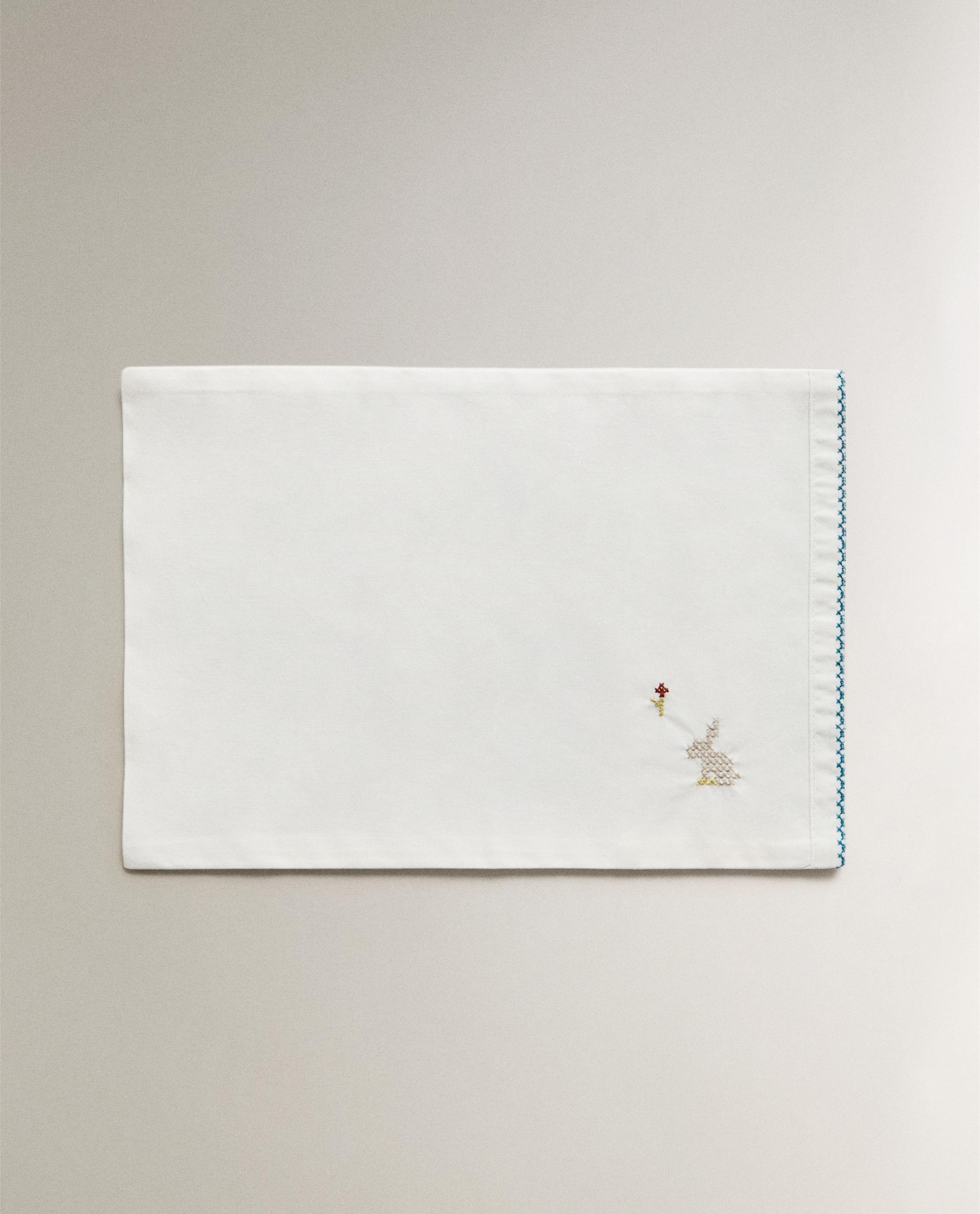 RABBIT COT PILLOWCASE AND FLAT SHEET SET product thumbnail 4