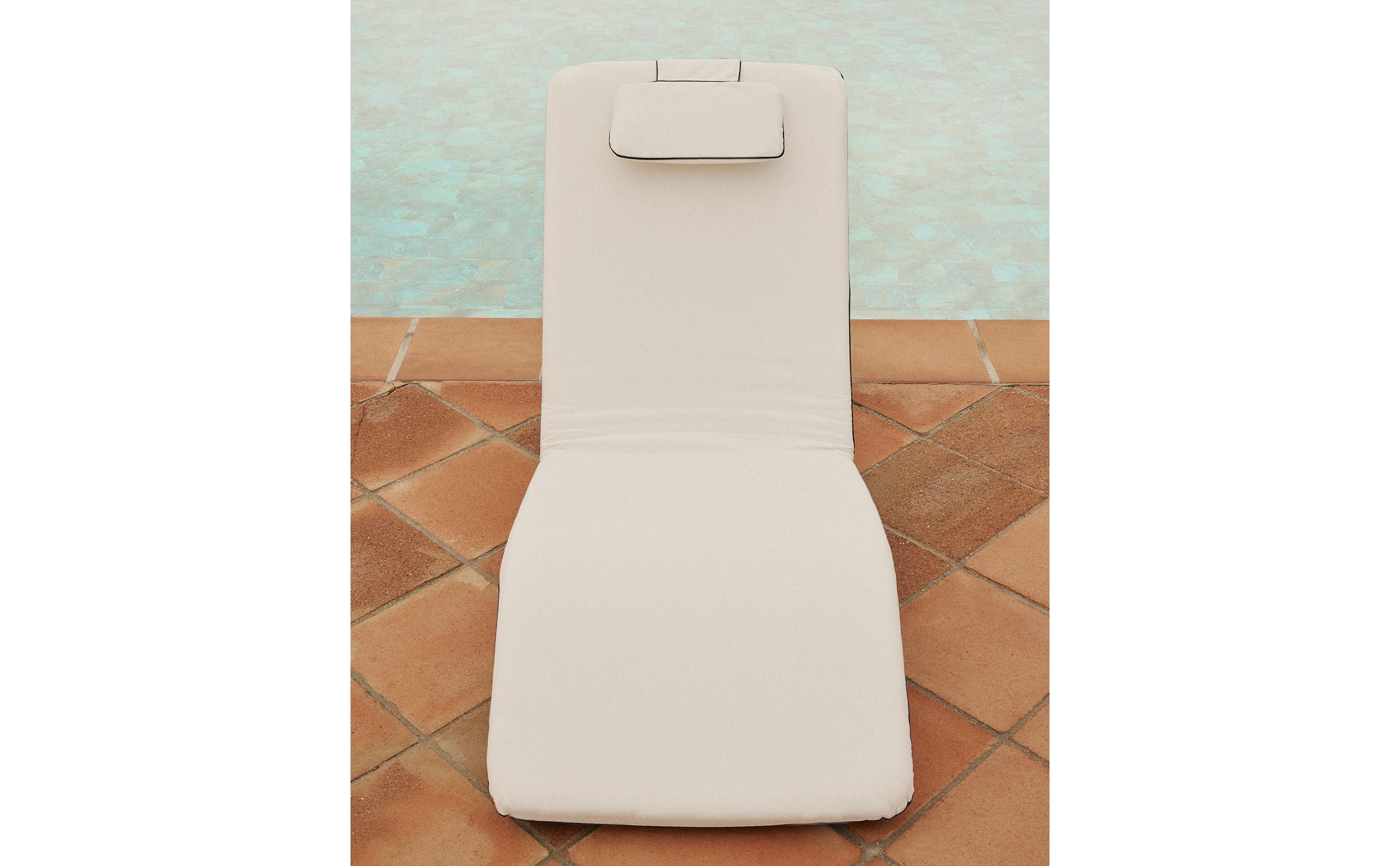 RECLINING BEACH FLOOR LOUNGER