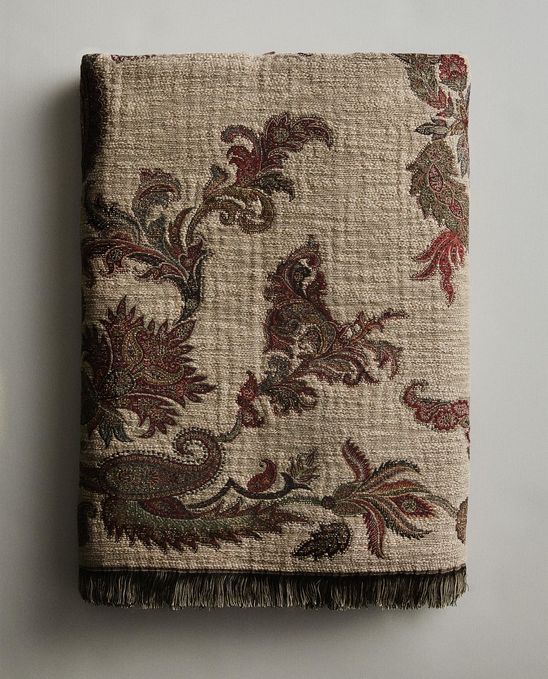 JACQUARD THROW JACQUARD THROW