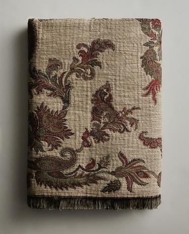 JACQUARD THROW