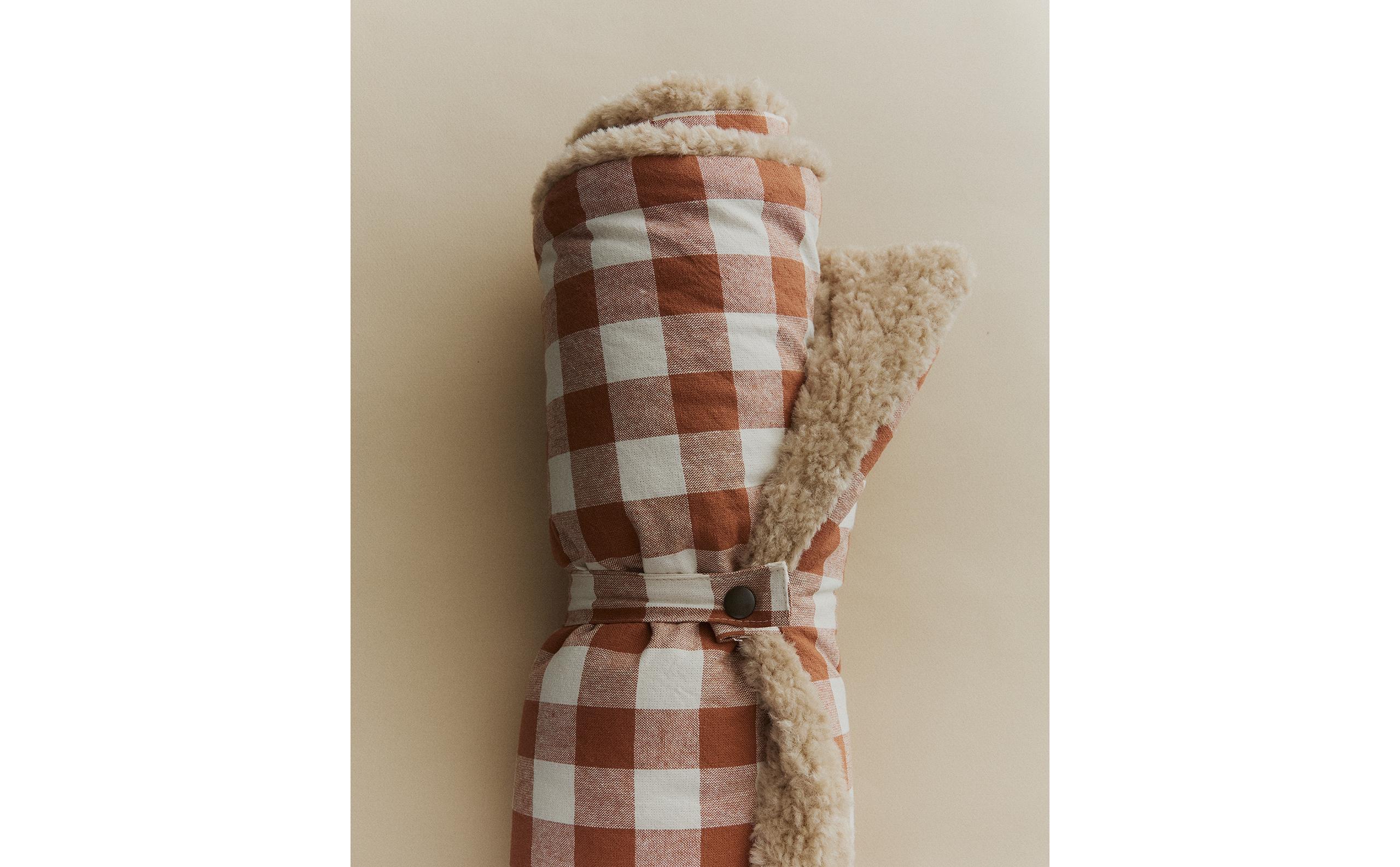 GINGHAM PET BLANKET product thumbnail 2
