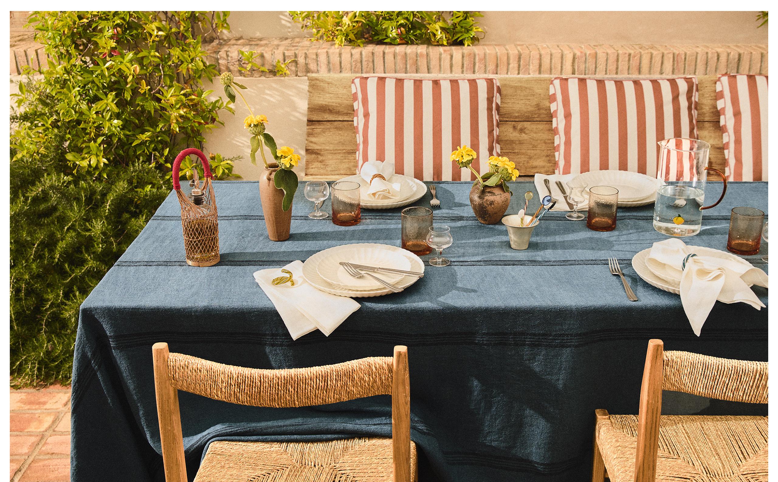 COLOURED HEAVY-LINEN TABLECLOTH