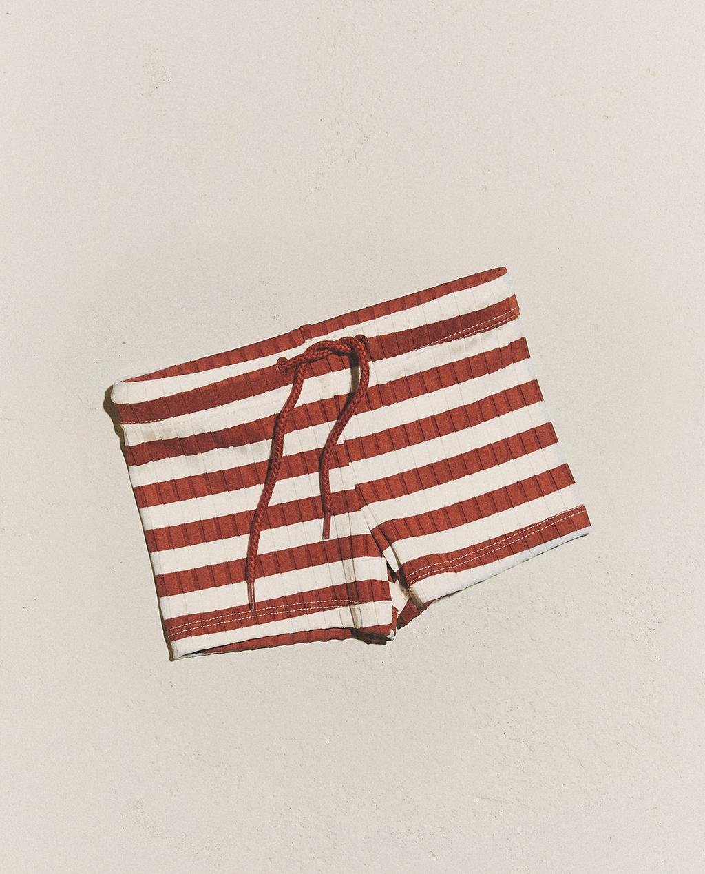 ДИТЯЧІ ПЛЯЖНІ ШОРТИ В СМУЖКУ