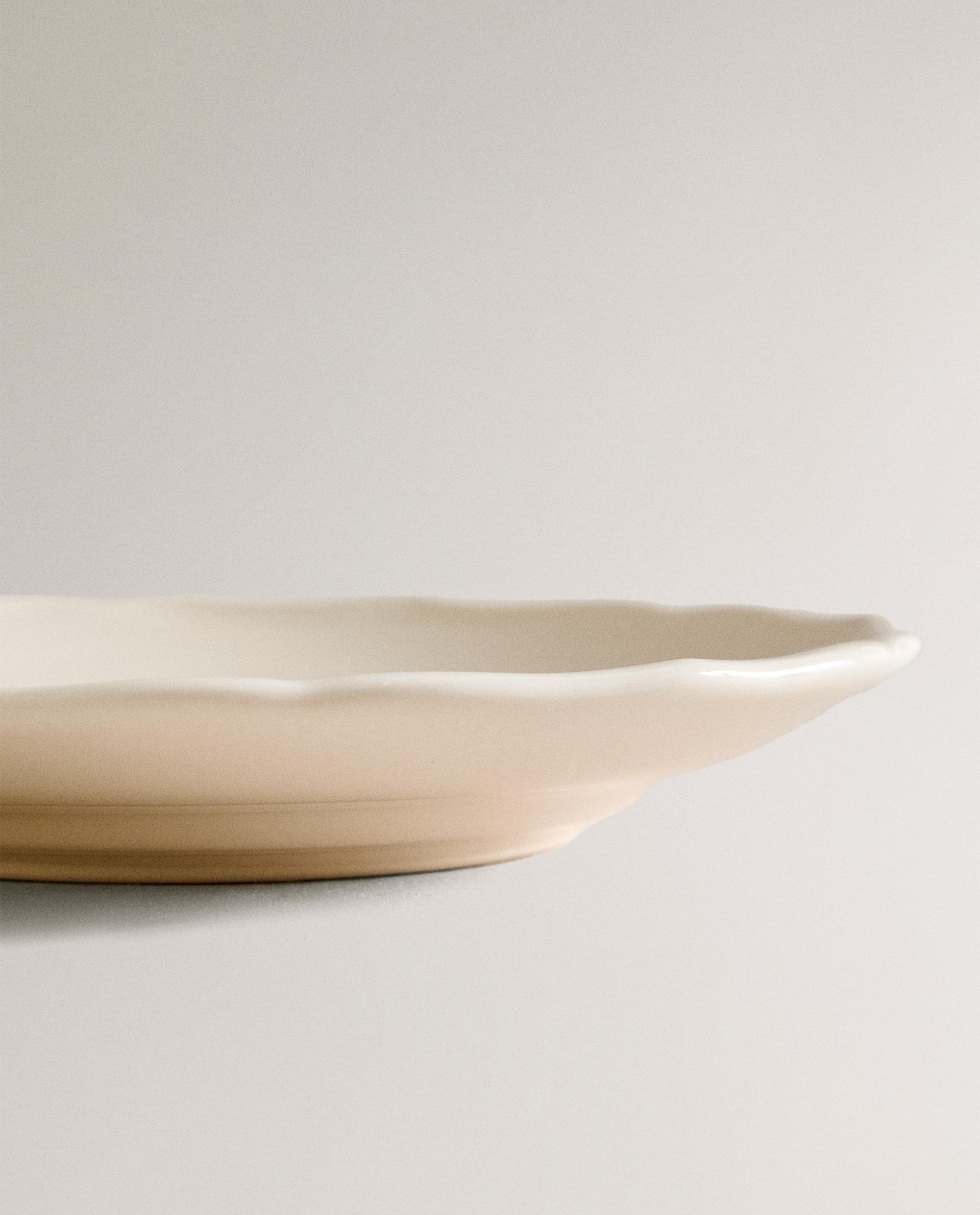 EARTHENWARE SIDE PLATE WITH RAISED-DESIGN EDGE product thumbnail 5