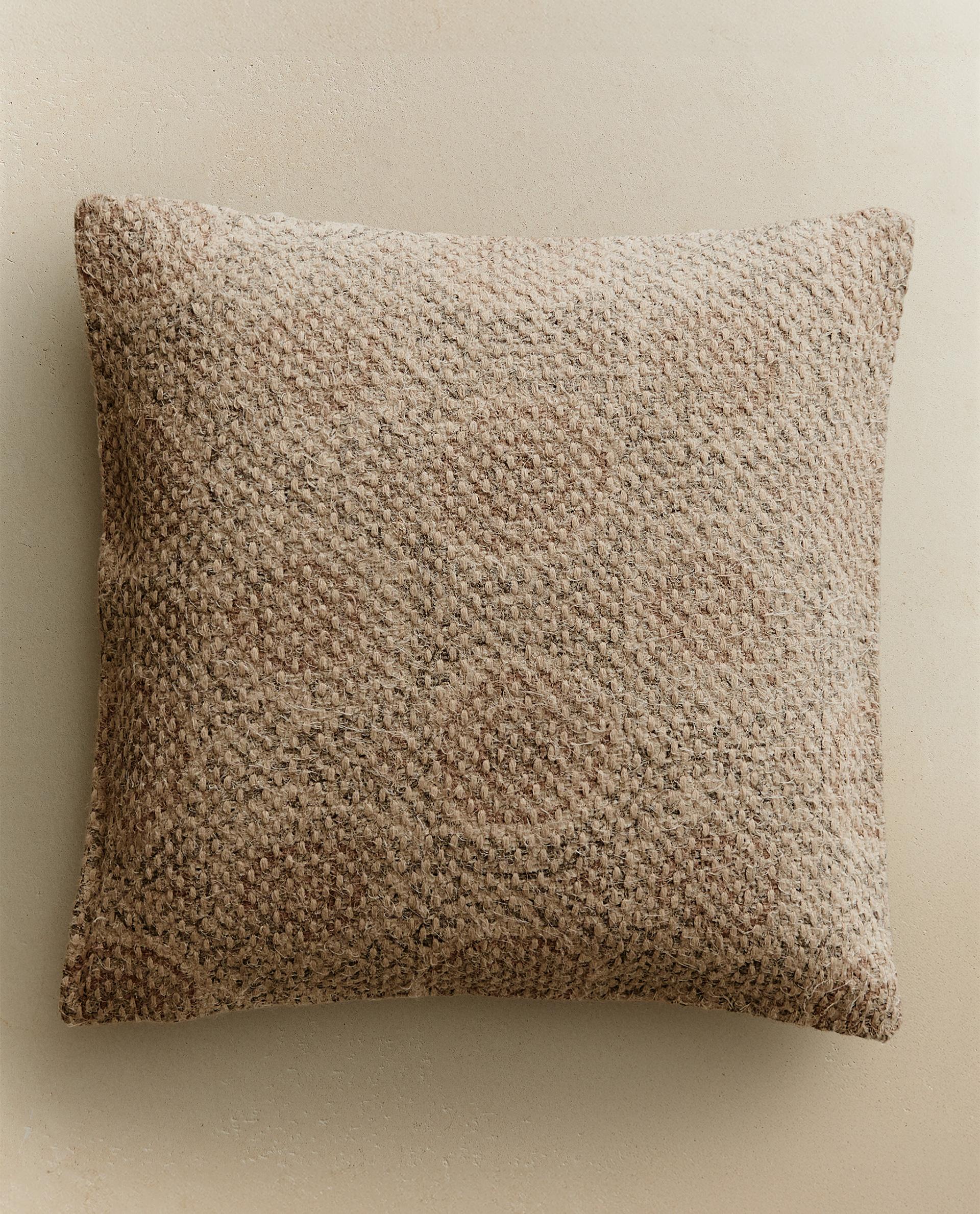 フェイクファー クッションカバー | Zara Home 日本/Japan