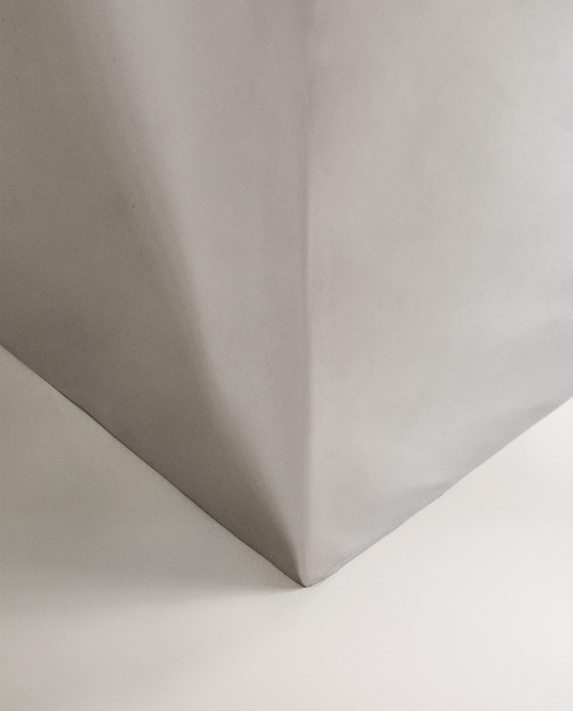 ステンレススチール サイドテーブル / zara  ステンレススチール サイドテーブル | Zara Home 日本/Japan