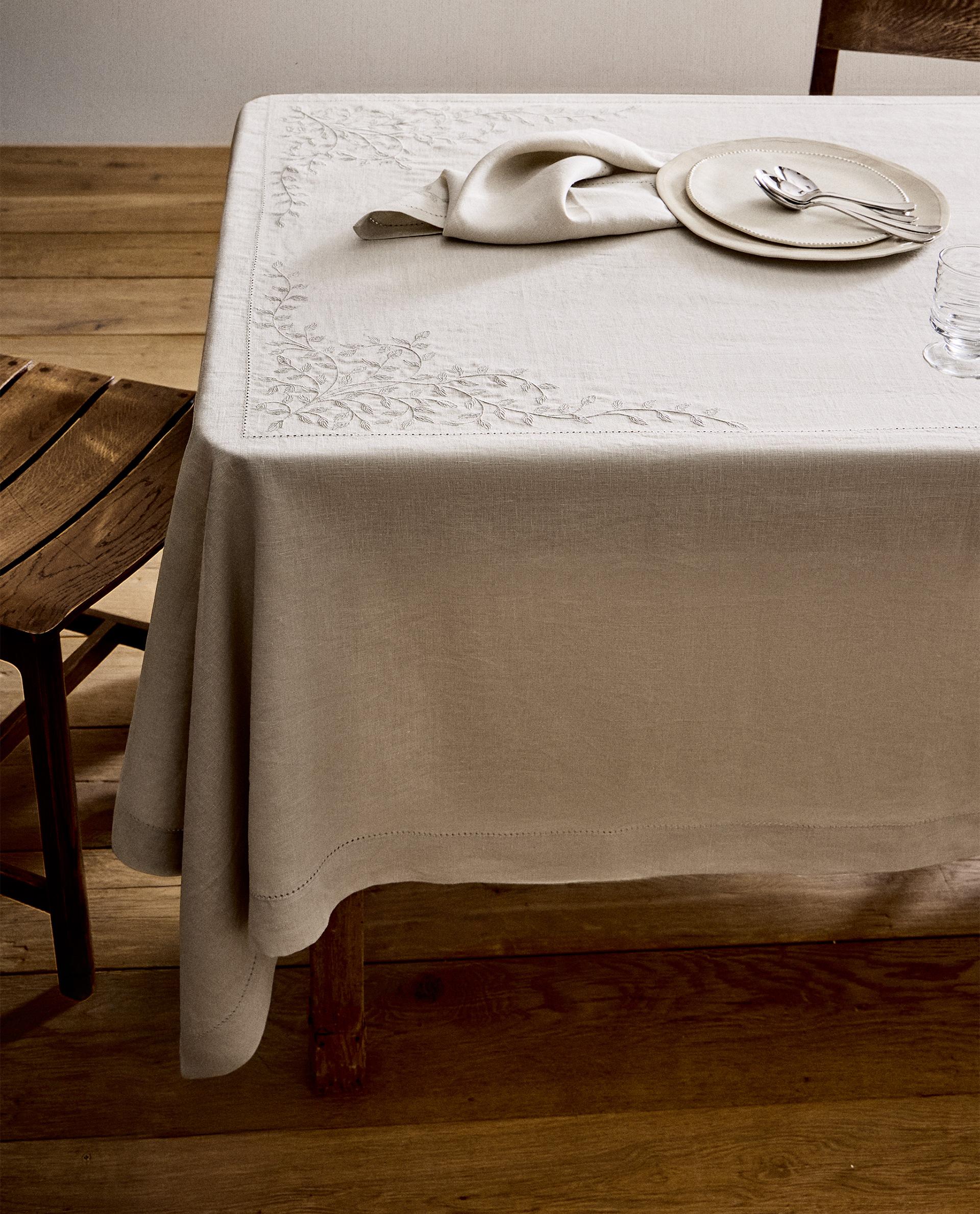 フラワー エンブロイダリー リネン テーブルクロス | Zara Home 日本/Japan