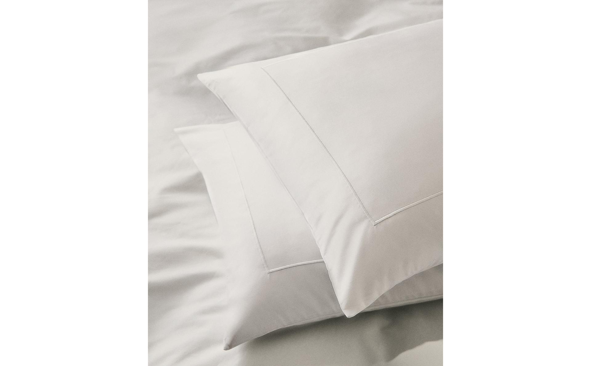 SCALLOPED EDGE COTTON PERCALE PILLOWCASE (800 THREAD COUNT) SCALLOPED EDGE COTTON PERCALE PILLOWCASE (800 THREAD COUNT)