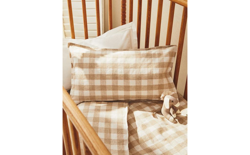 CHILDREN'S CHECK PILLOWCASE