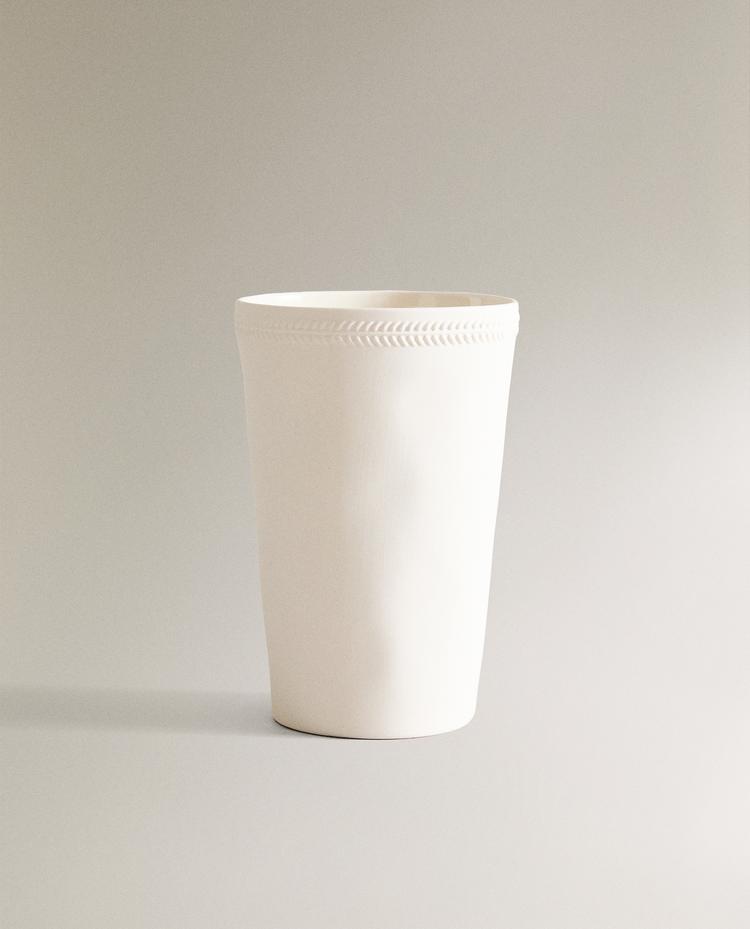 CERAMIC TOOTHBRUSH HOLDER WITH BORDER DETAIL