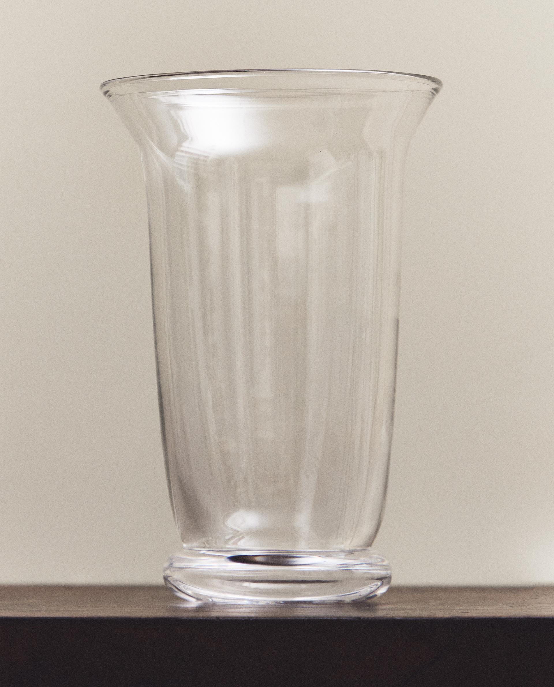 FLARED GLASS VASE