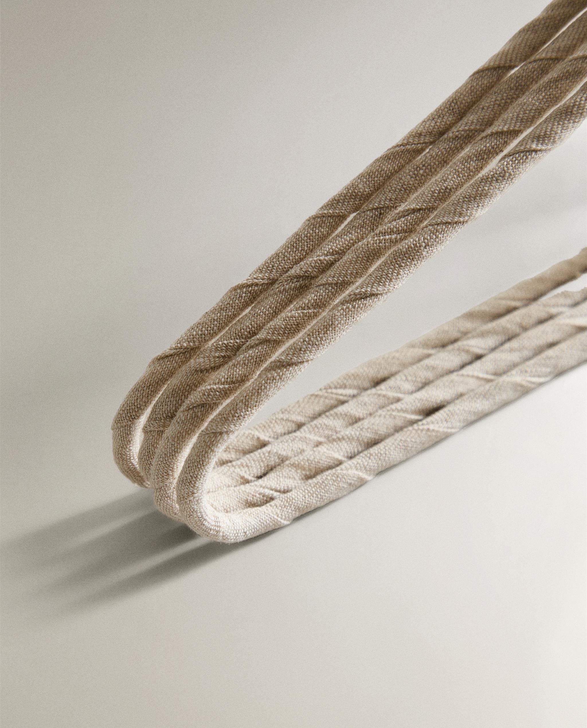 BEIGE COTTON AND LINEN HANGERS (PACK OF 4) product thumbnail 5
