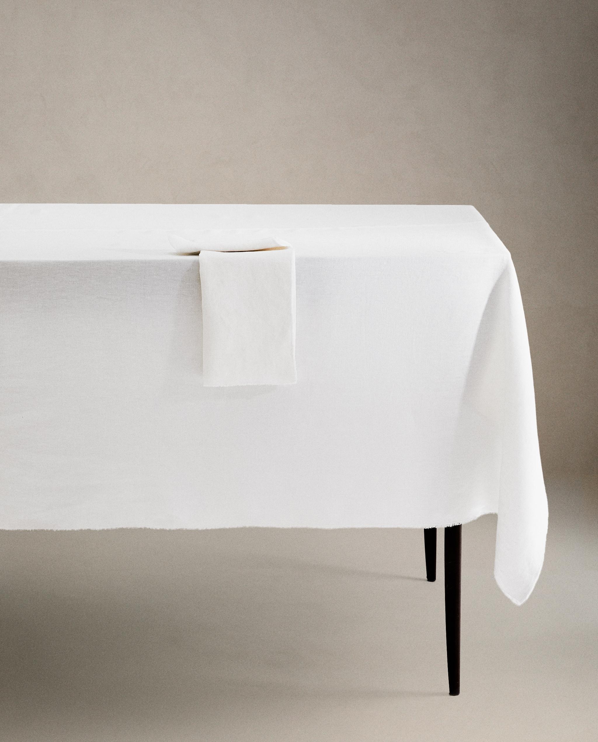 ウォッシュドリネン長方形テーブルクロス | Zara Home 日本/Japan