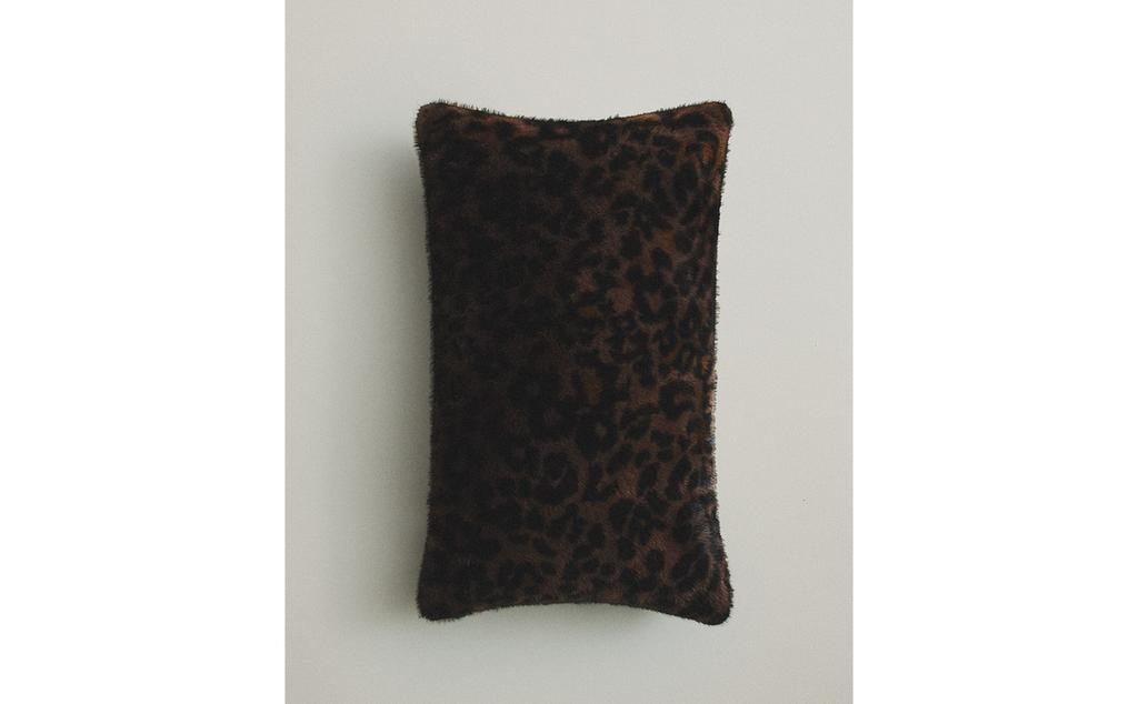 ЧЕХОЛ ДЛЯ ПОДУШКИ С АНИМАЛИСТИЧНЫМ ПРИНТОМ