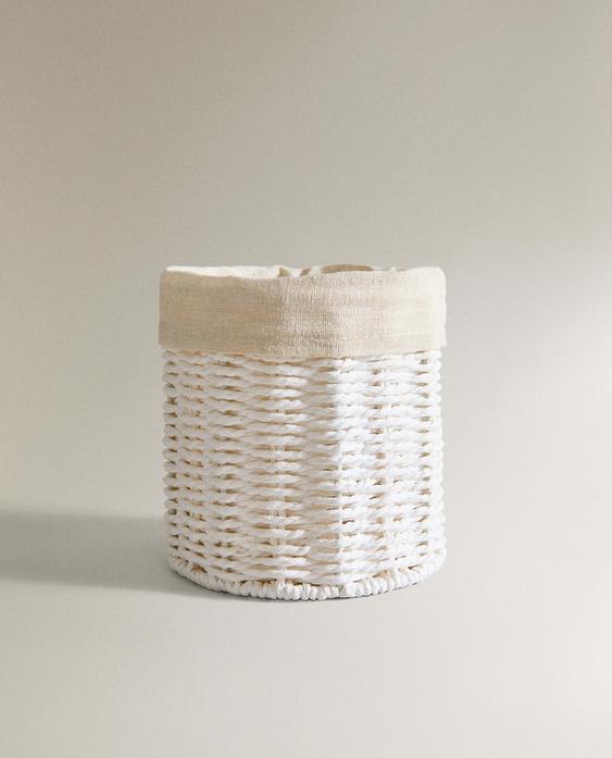 سلة مستديرة ببطانة قطن