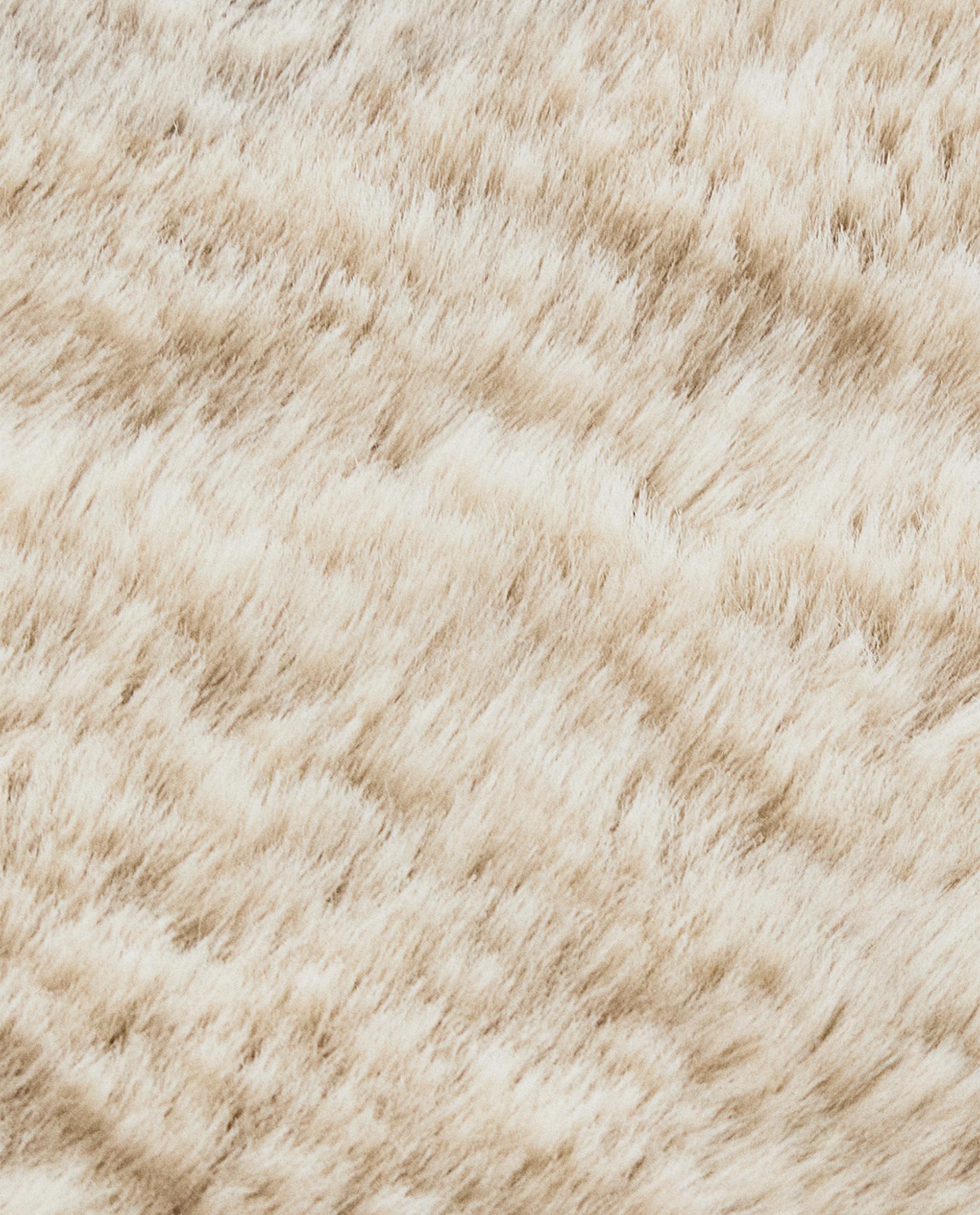 【美品】ZARA  イレギュラー フェイクファー ラグ スモール イレギュラー フェイクファー ラグ スモール - エクリュ | ZARA Japan