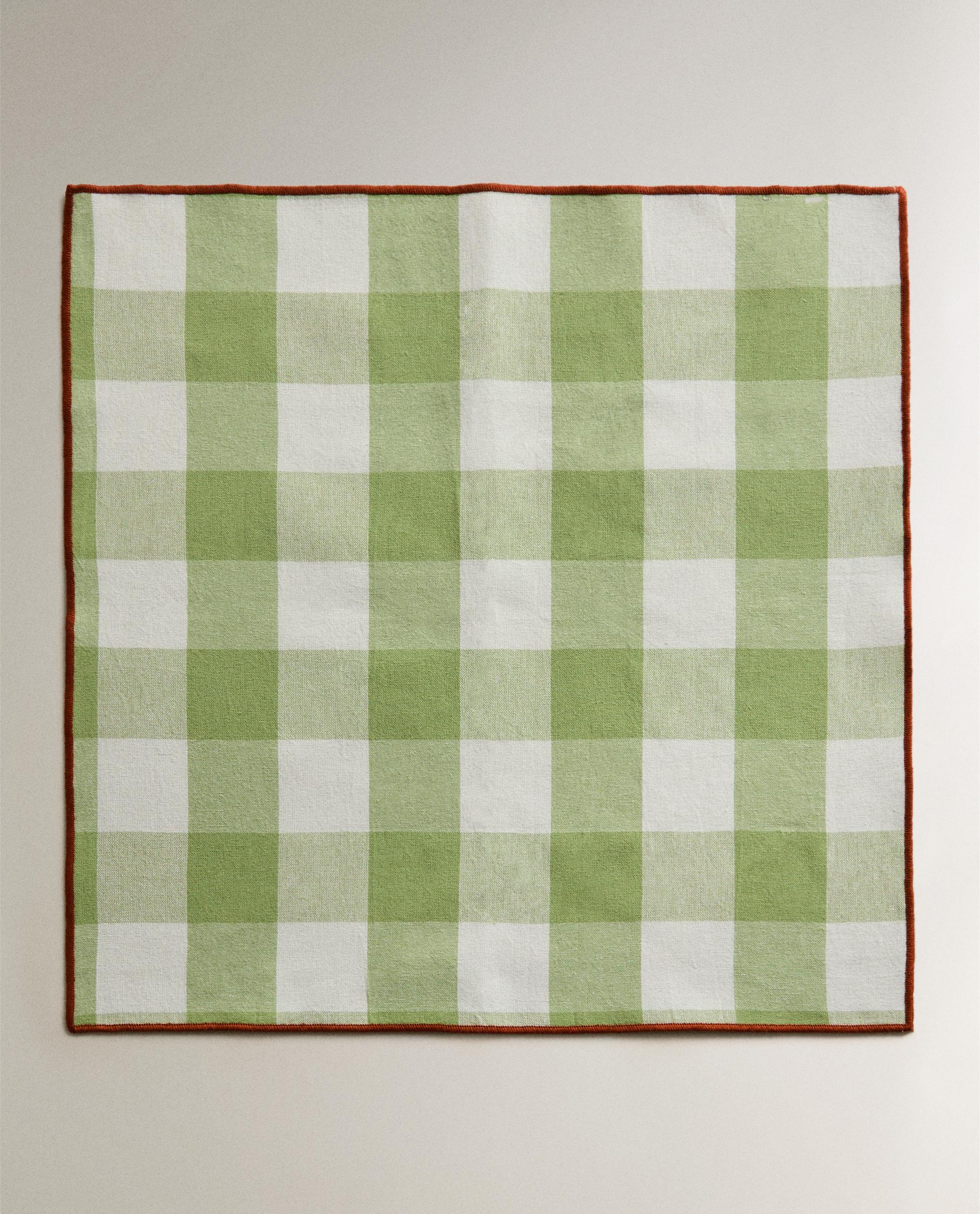 PACK OF CHECK NAPKINS WITH TOPSTITCHING (PACK OF 2) product thumbnail 9