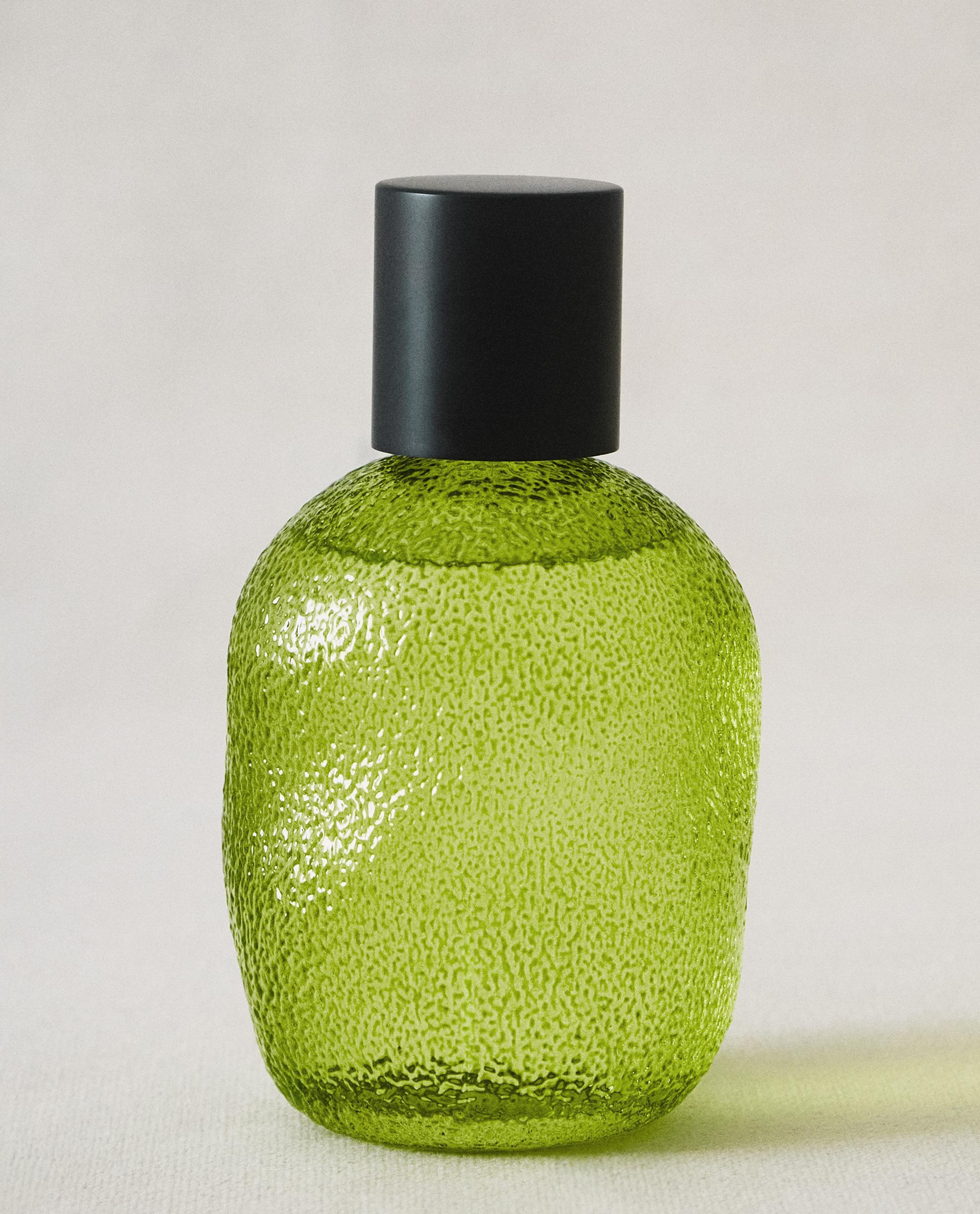 (190 ML) BERGAMOT & SANDALWOOD FABRIC FRESHENER SPRAY product thumbnail 7