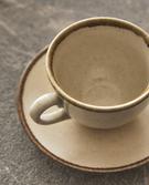 PORCELAIN TEACUP WITH ANTIQUE FINISH RIM