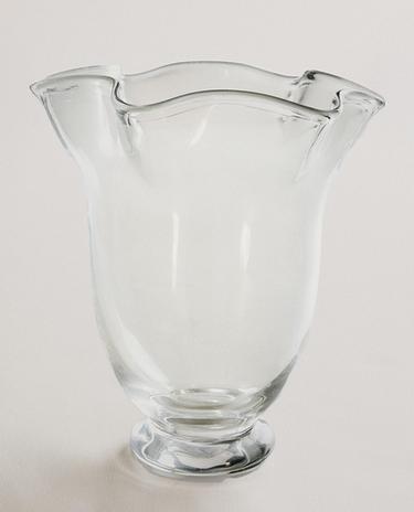 WAVY TRANSPARENT GLASS VASE