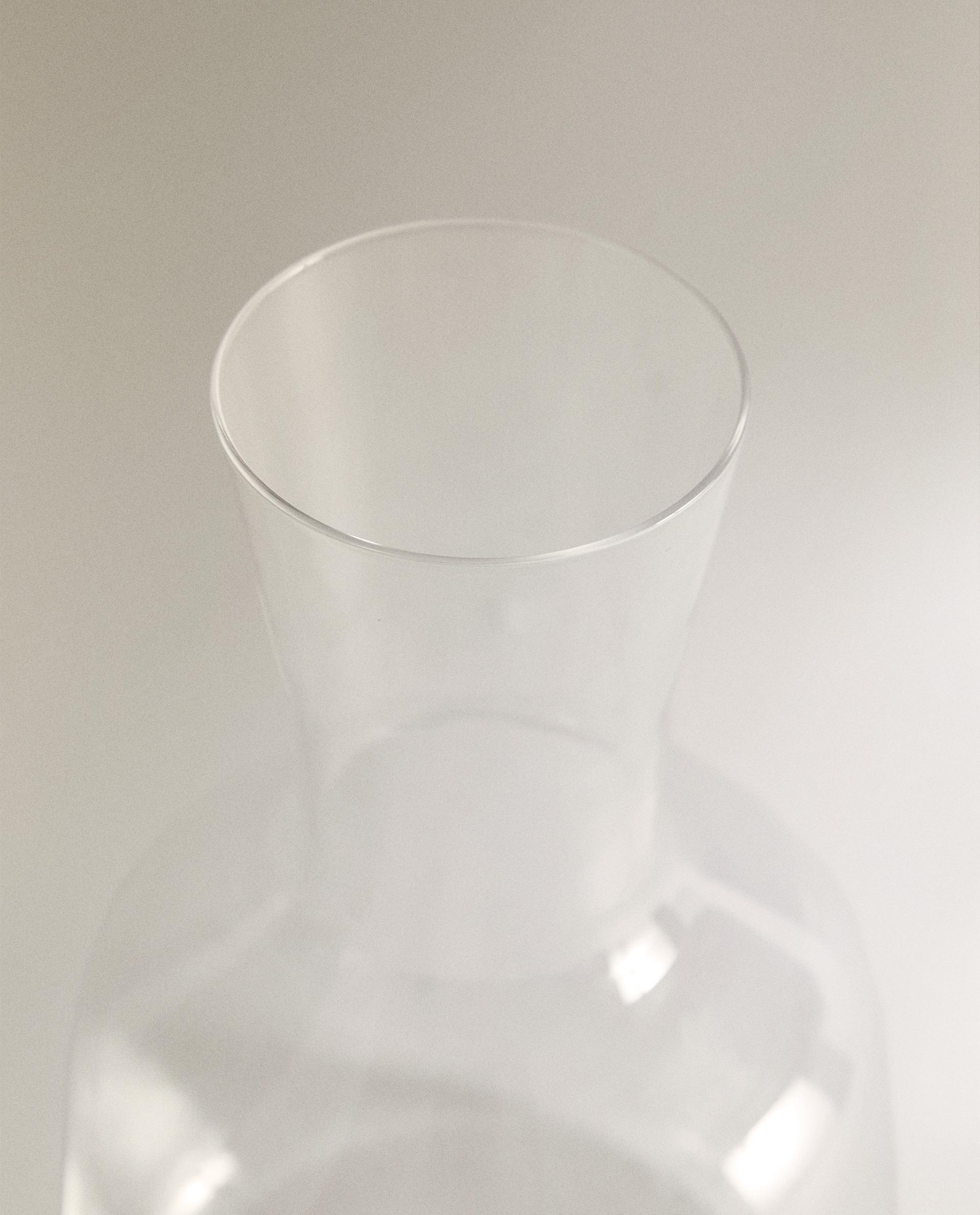 GLASS DECANTER